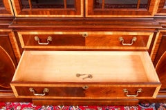 Hickory Furniture "Historic James River Plantations" Mahogany Breakfront