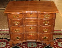Hickory Mahogany Chippendale Style Block Front Dresser Chest of Drawers