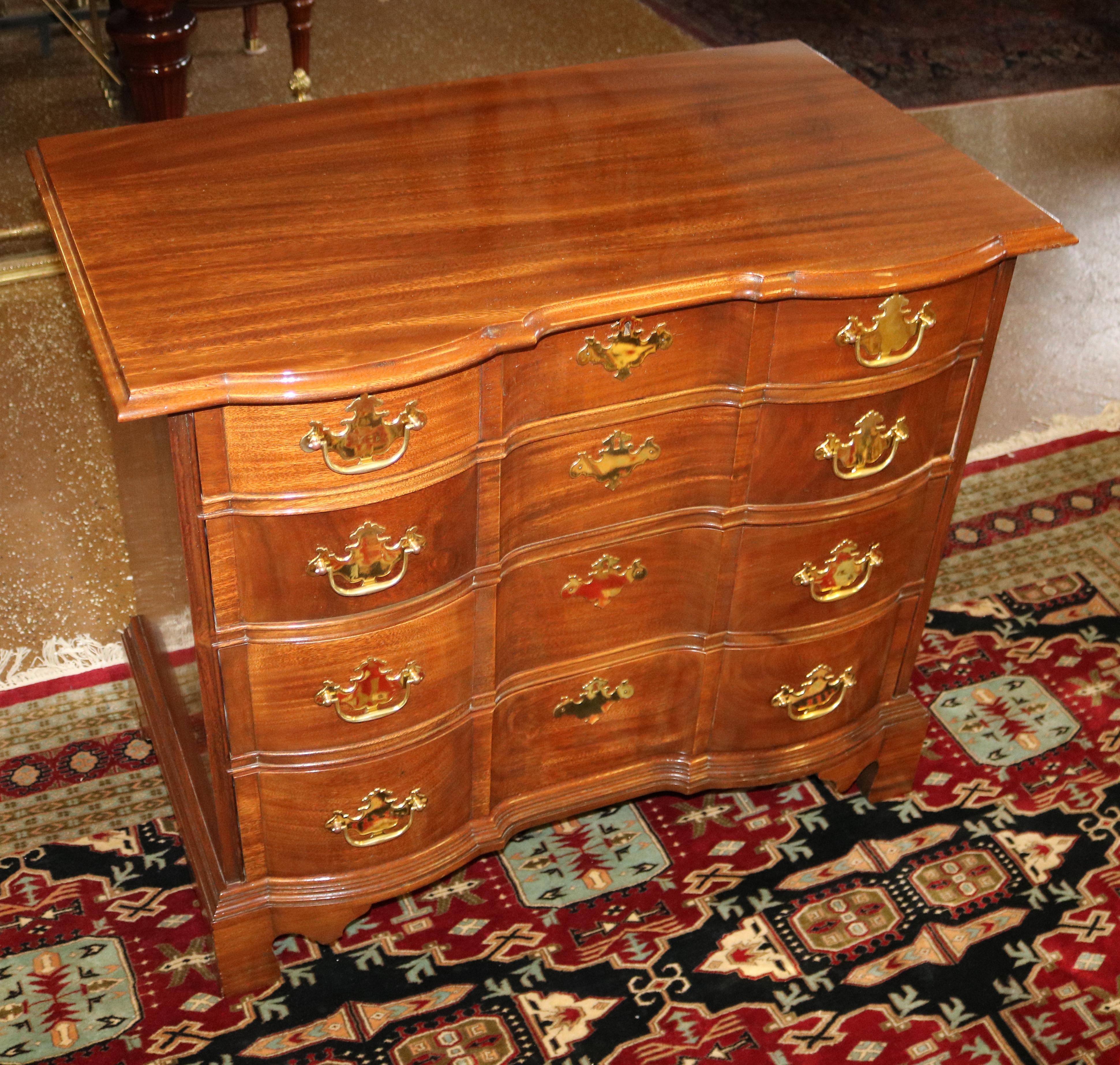 American Hickory Mahogany Chippendale Style Block Front Dresser Chest of Drawers For Sale