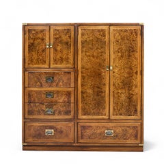 Hickory Manufacturing Kleiderschrank