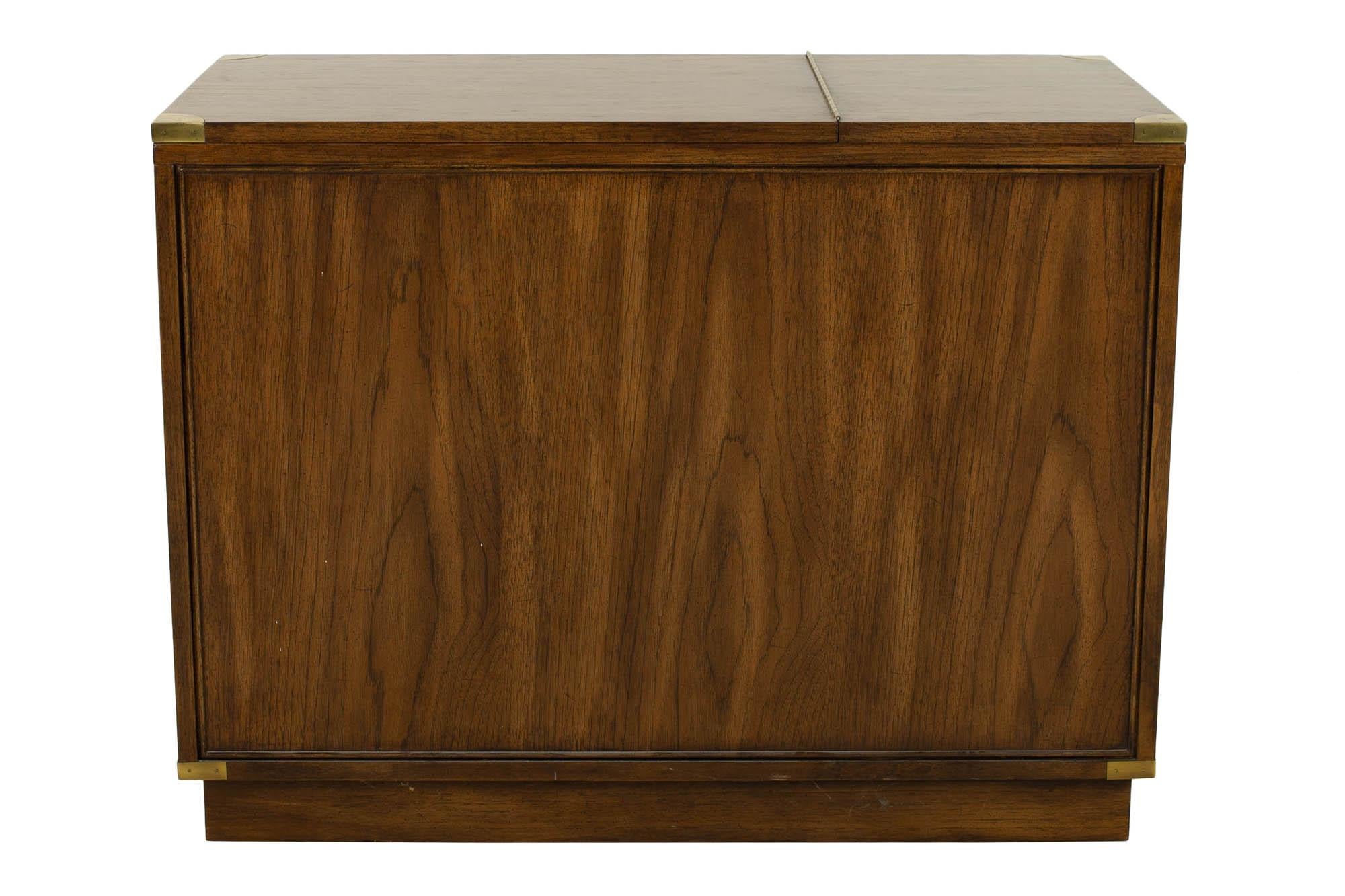 Hickory Manufacturing Company Mid Century Burlwood Bar Serving Cart 4