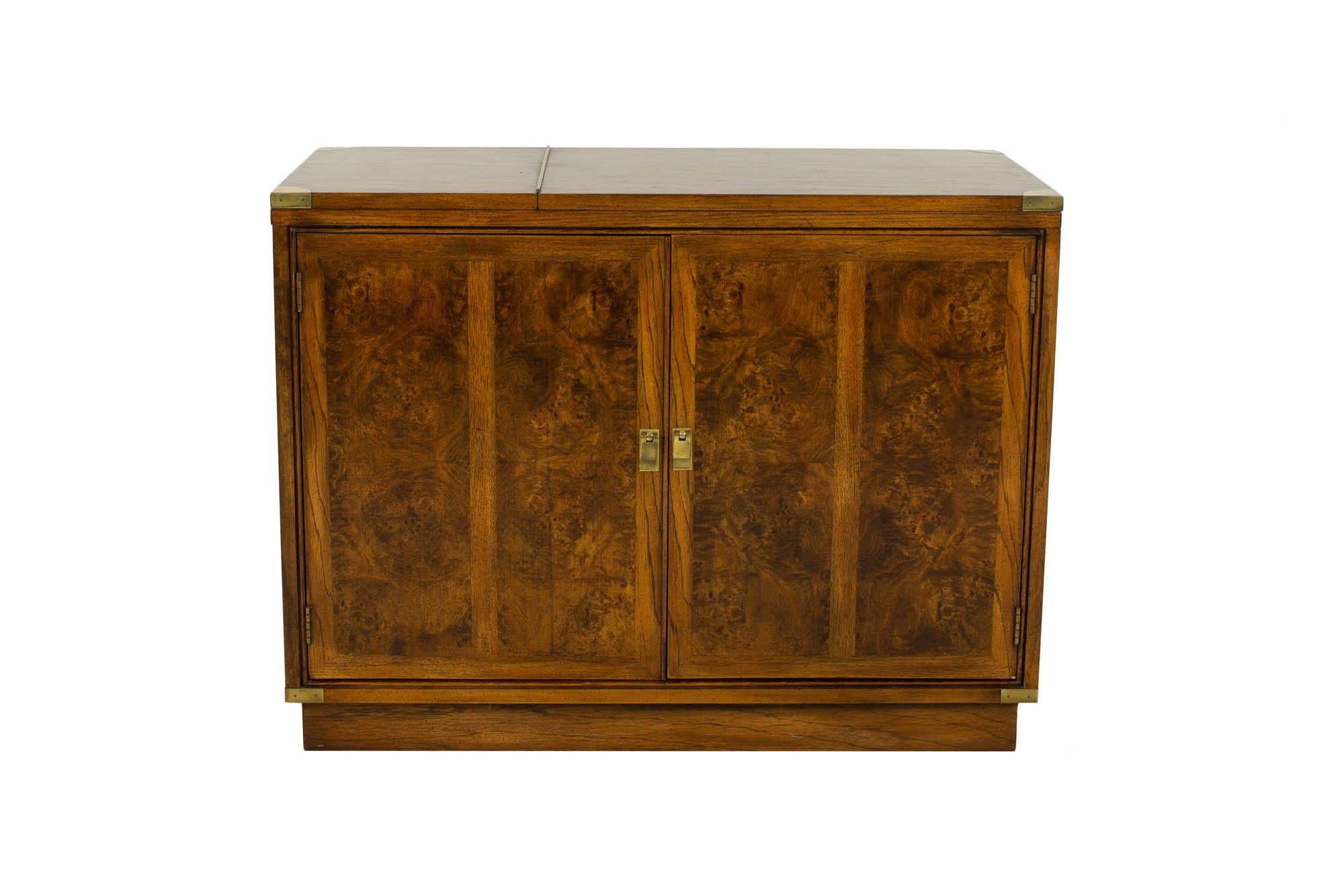 Hickory Manufacturing Company mid century burlwood bar serving cart

This cart measures: 40 wide x 19 deep x 31.5 inches high

?All pieces of furniture can be had in what we call restored vintage condition. That means the piece is restored upon