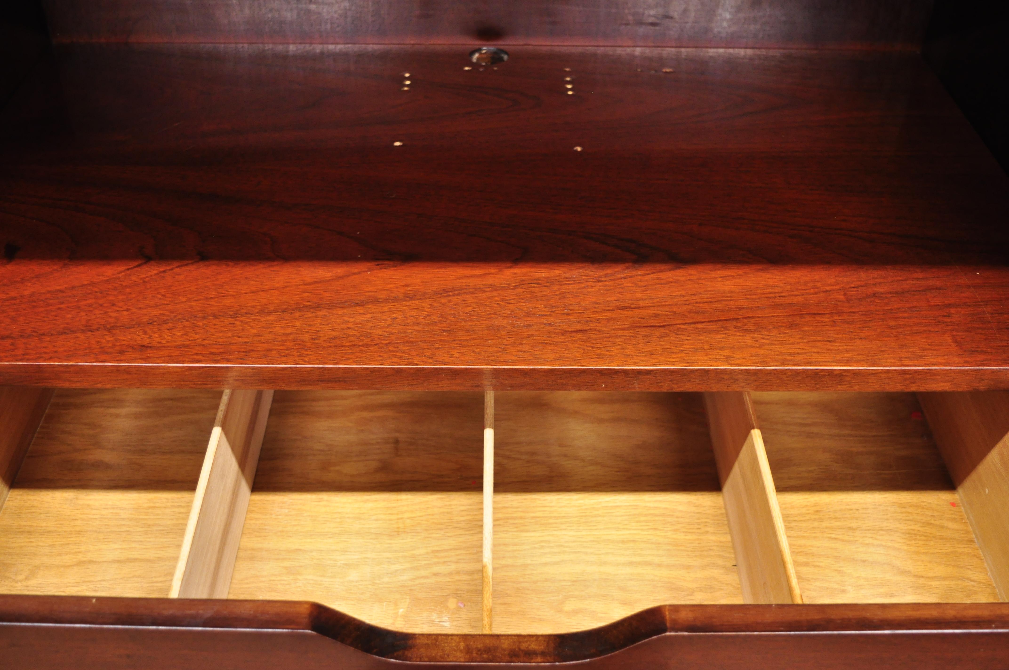 20th Century Hickory Masterpiece Collection Mahogany Chippendale Blockfront Armoire Cabinet