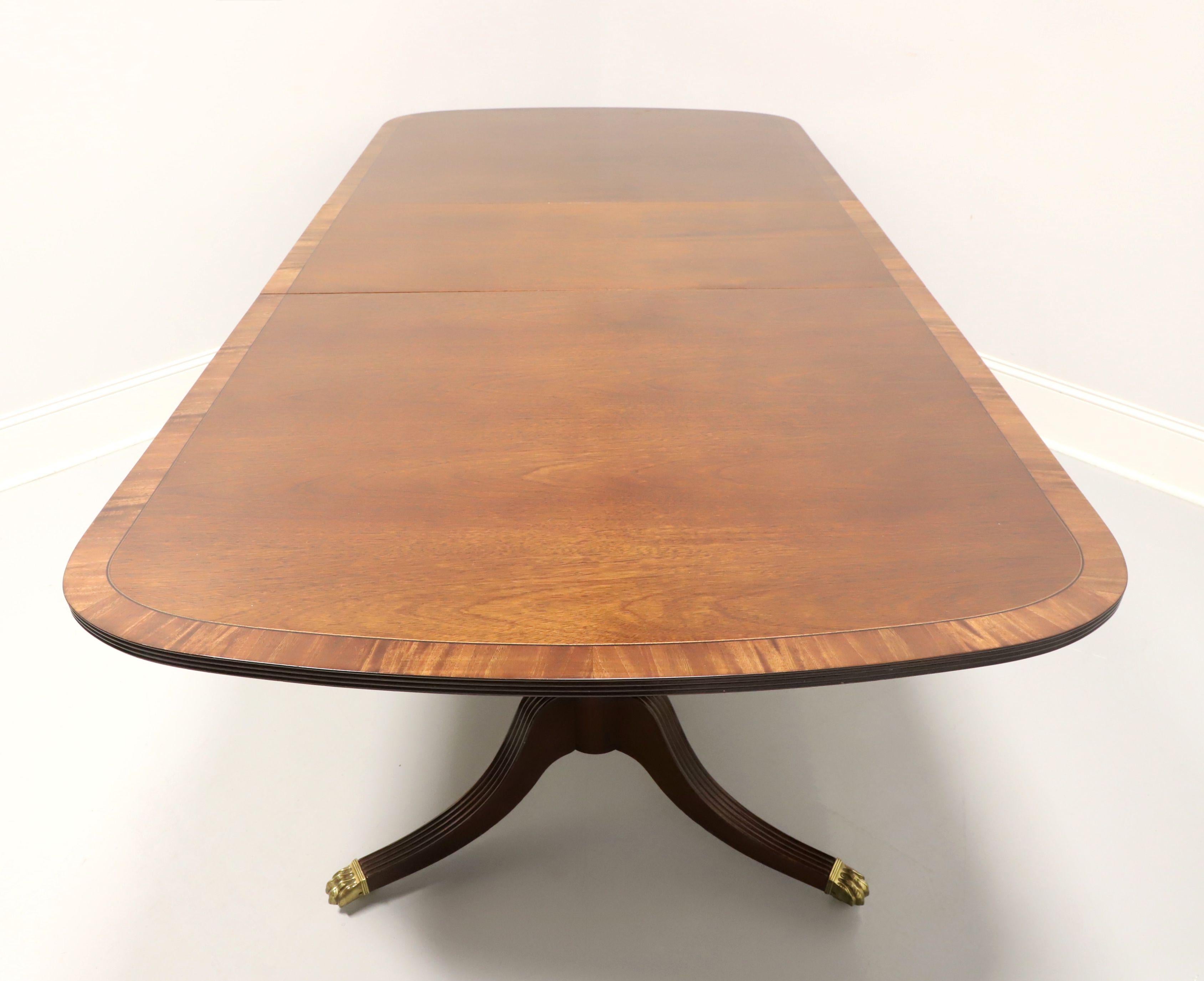 HICKORY WHITE Banded Mahogany Double Pedestal Dining Banquet Table In Good Condition In Charlotte, NC
