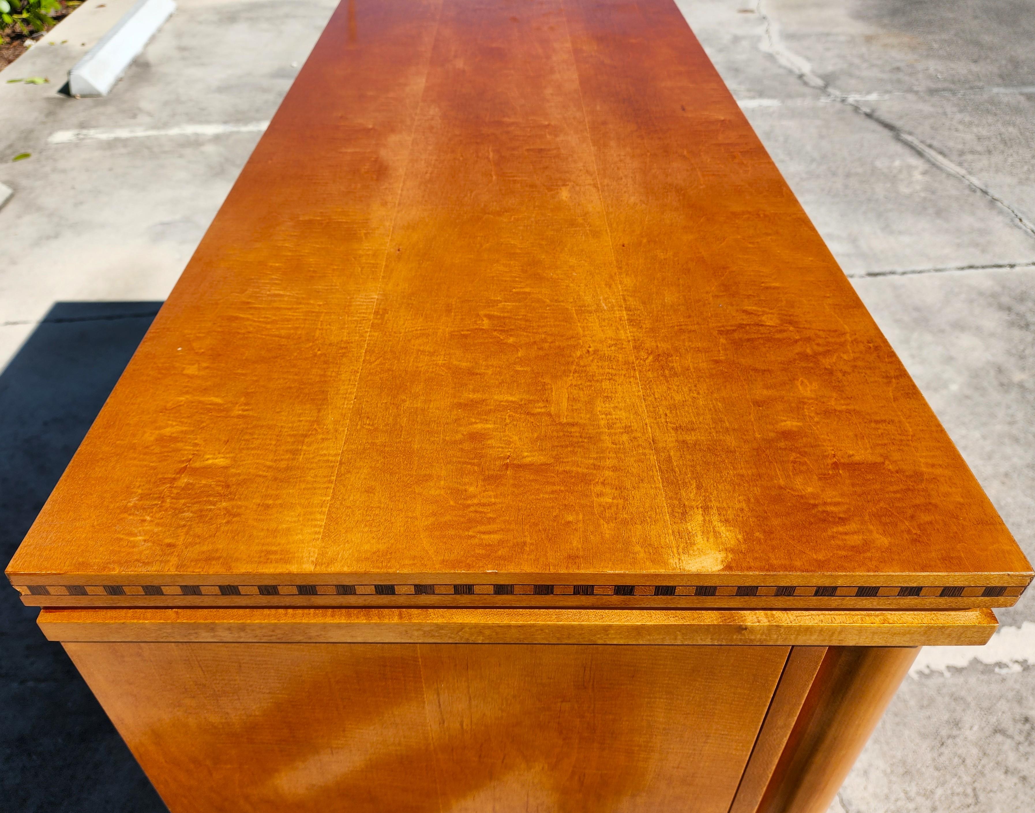 HICKORY WHITE BIEDERMEIER DRESSER von GENESIS COLLECTION im Angebot 4