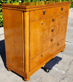 HICKORY WHITE BIEDERMEIER DRESSER von GENESIS COLLECTION
