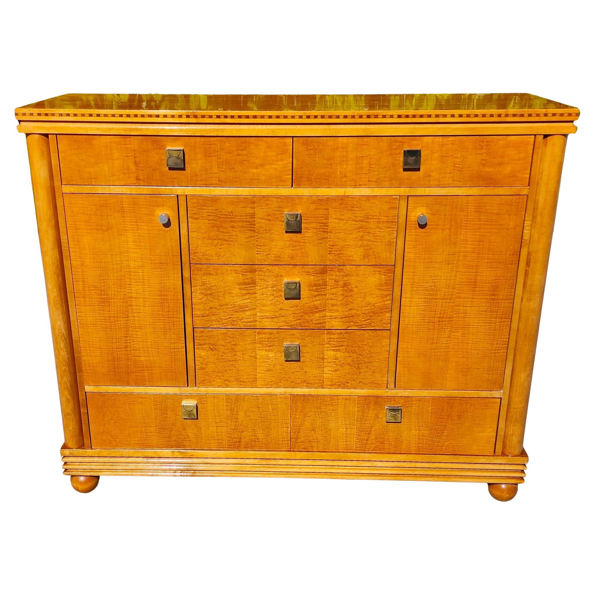 HICKORY WHITE BIEDERMEIER DRESSER von GENESIS COLLECTION im Angebot