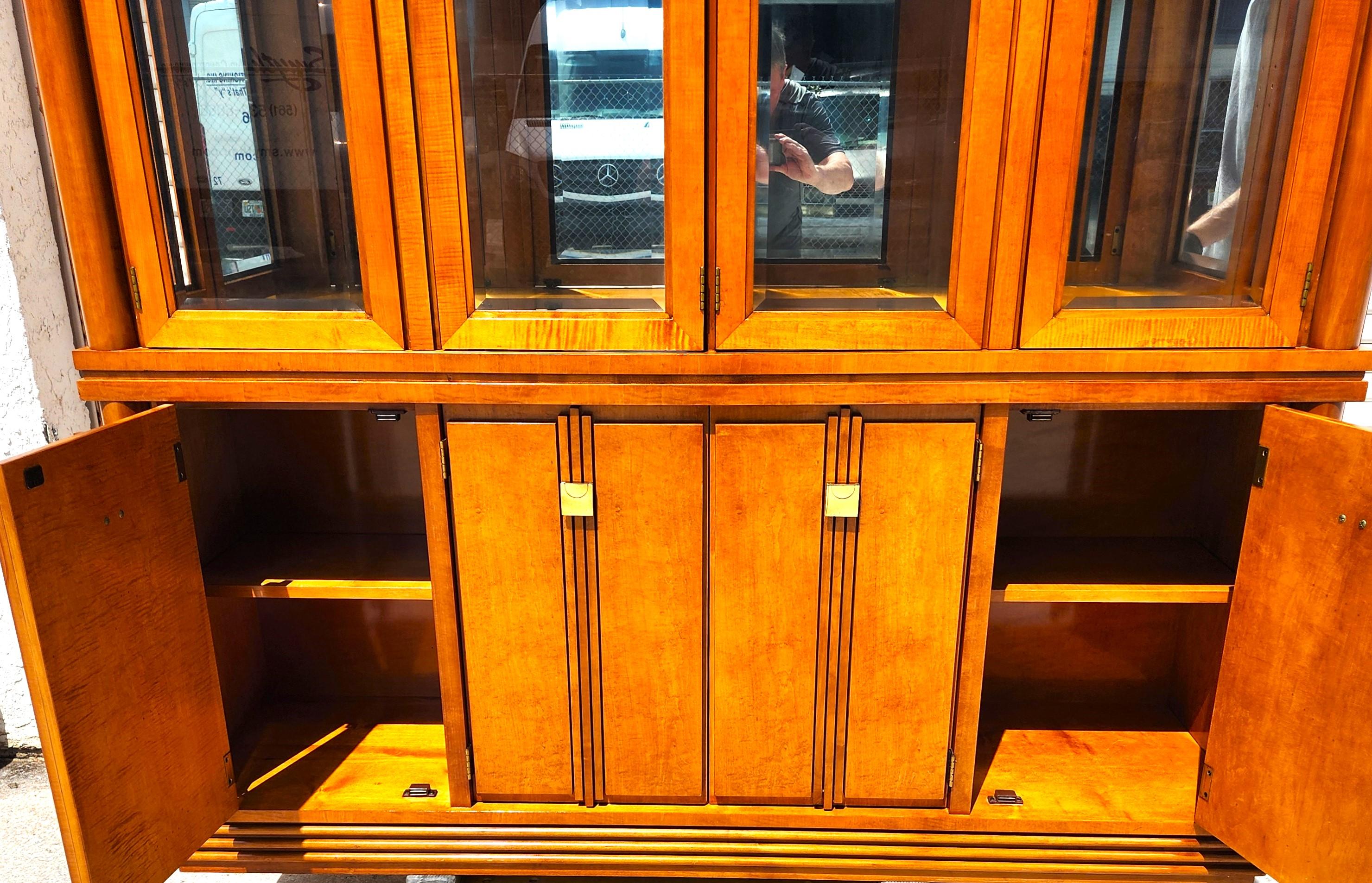 Hickory White China Cabinet Biedermeier Genesis Collection For Sale 9