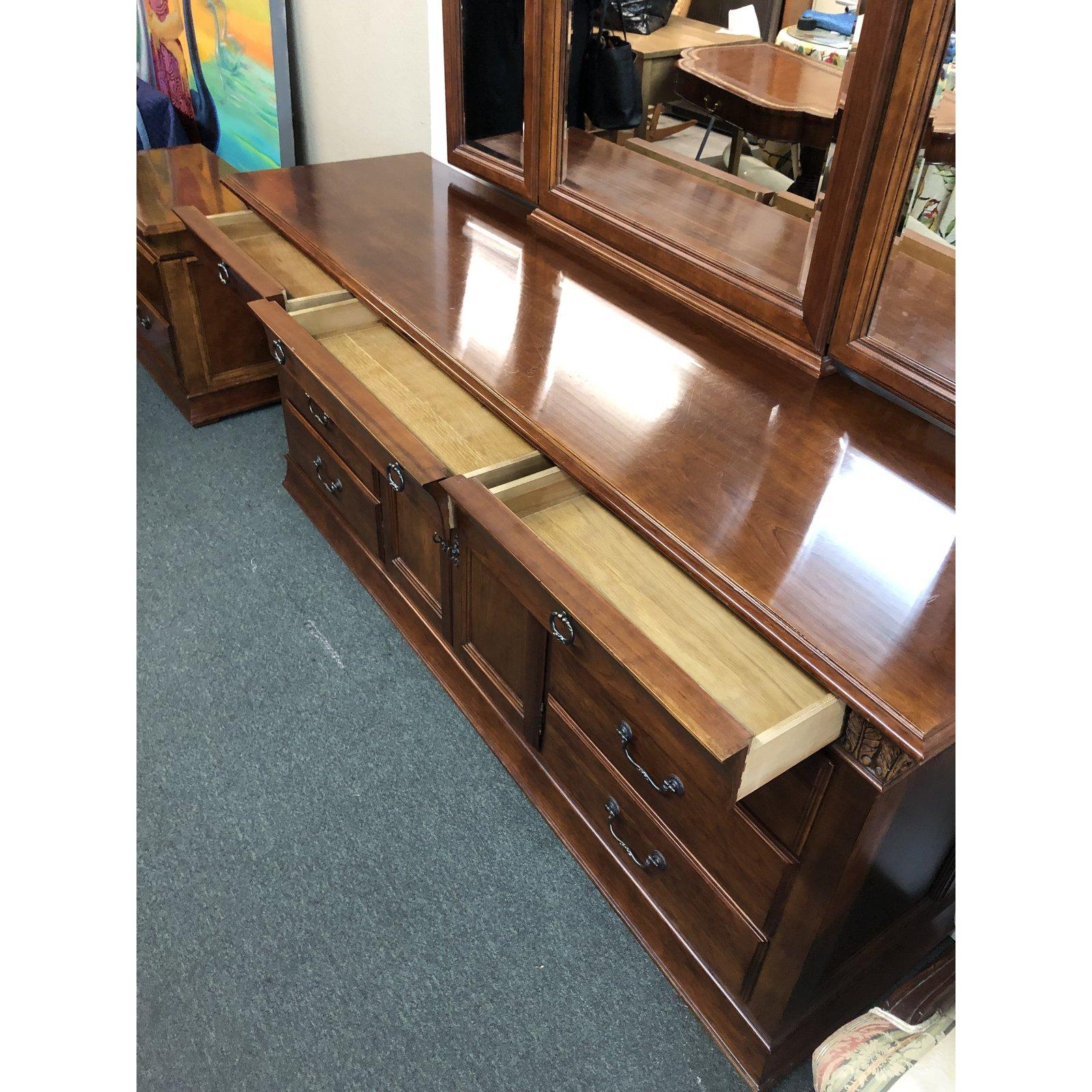 Hickory White Double Dresser and Mirror For Sale 1