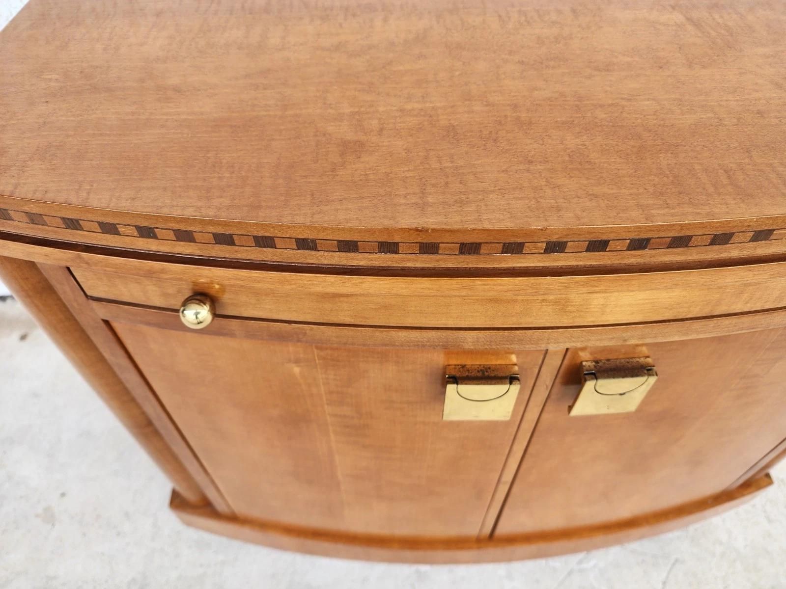 Hickory White Collection Biedermeier Table de nuit Table d'appoint en vente 9