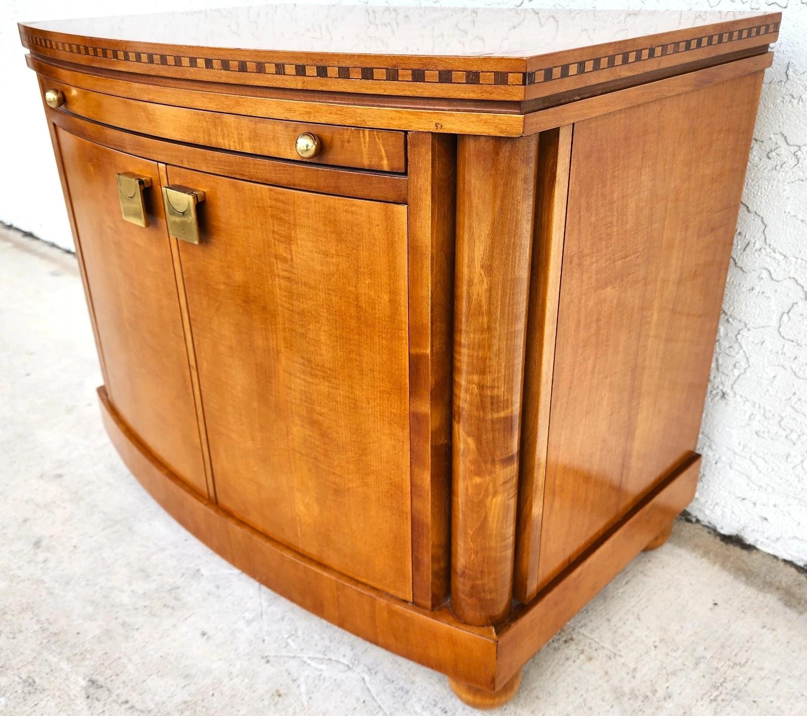 Érable Hickory White Collection Biedermeier Table de nuit Table d'appoint en vente