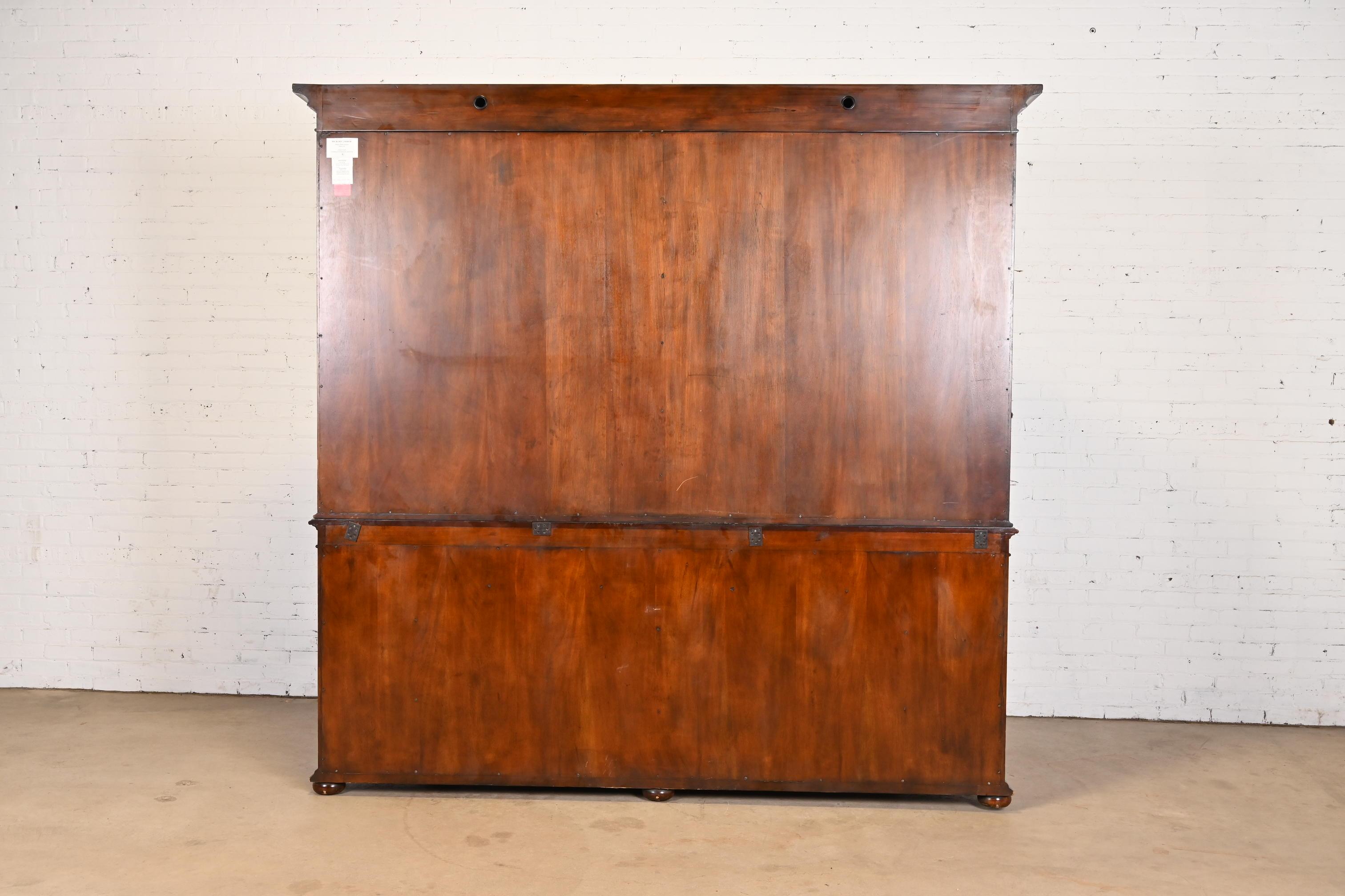 Hickory White Georgian Carved Flame Mahogany Large Breakfront Bookcase Cabinet 5