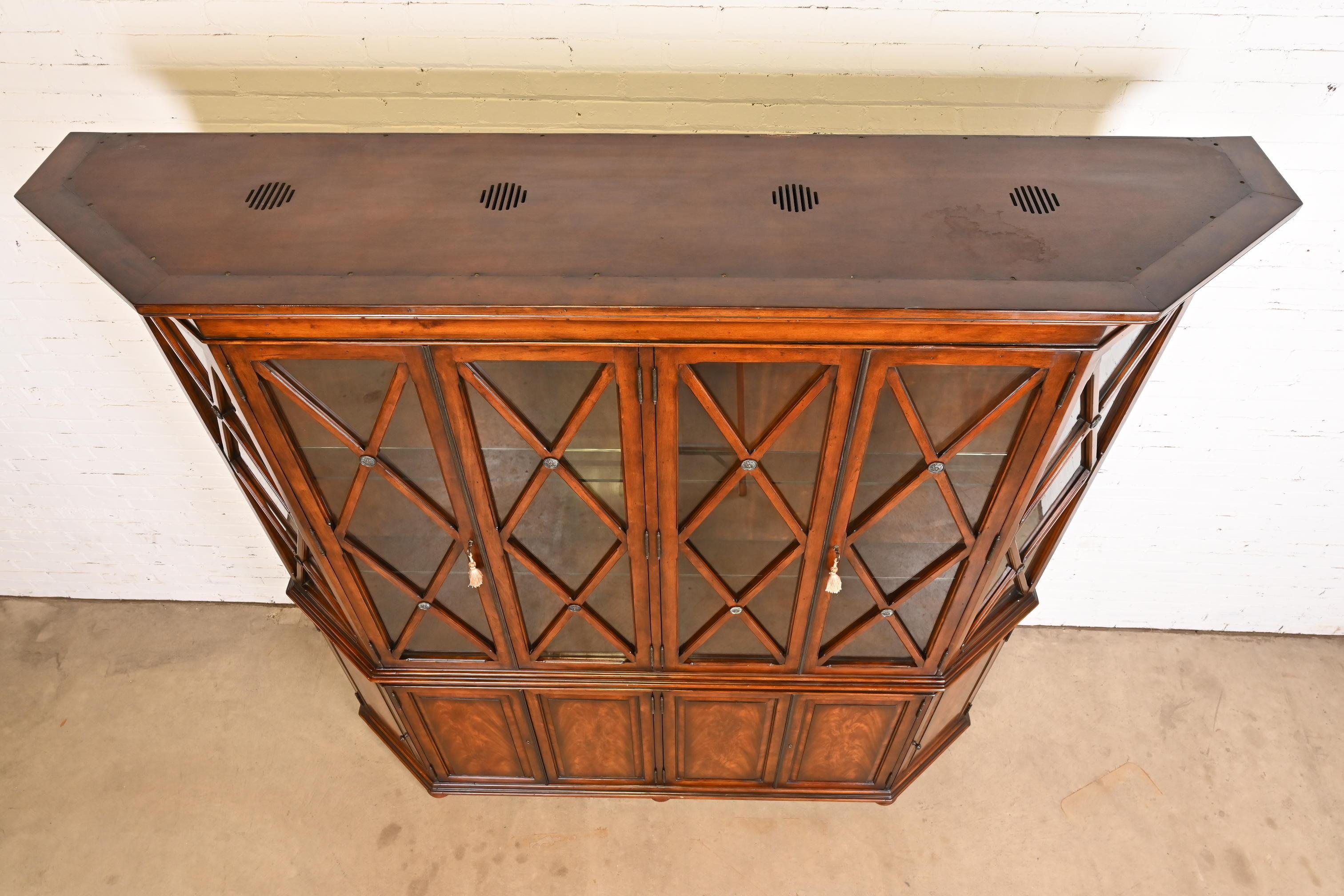 Hickory White Georgian Carved Flame Mahogany Large Breakfront Bookcase Cabinet 3