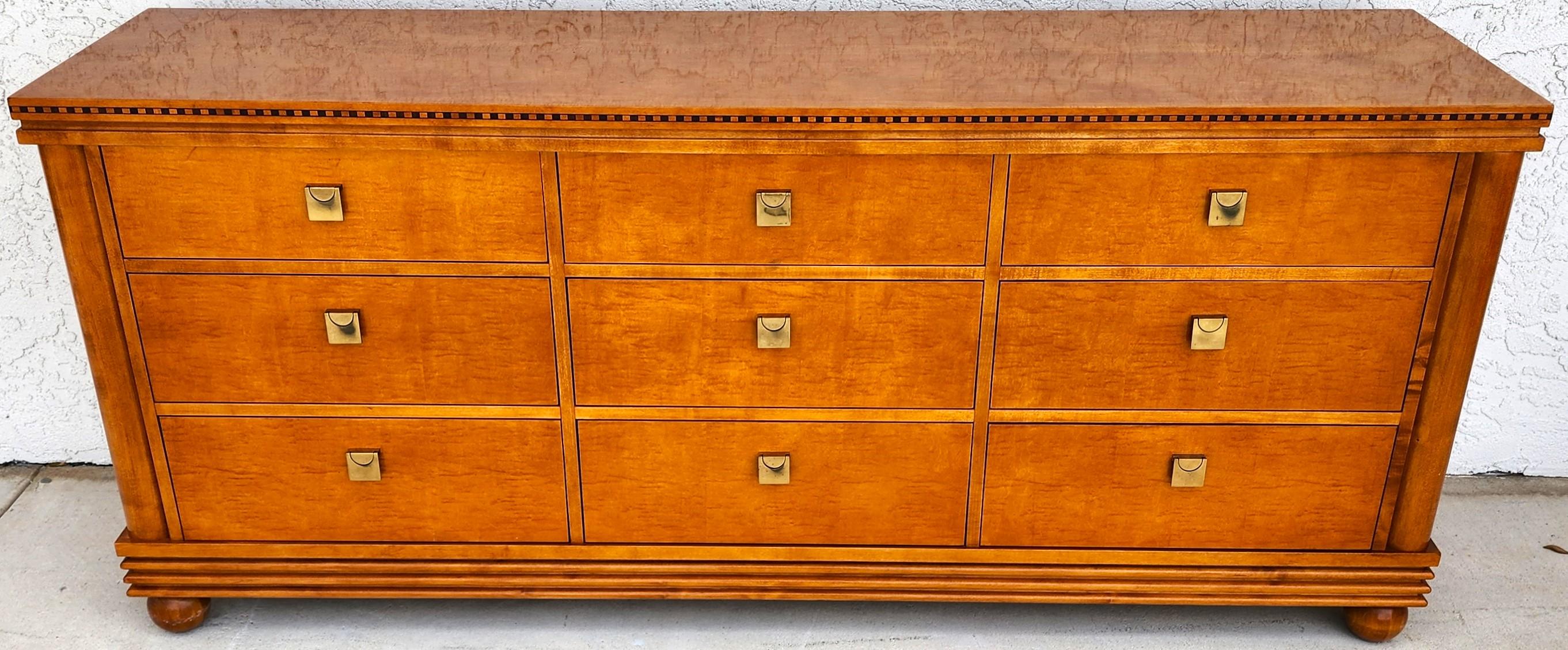 For FULL item description click on CONTINUE READING at the bottom of this page.

Offering One Of Our Recent Palm Beach Estate Fine Furniture Acquisitions Of A
High-Quality American Made Hickory White 'Genesis' Collection Biedermeier Style Satinwood