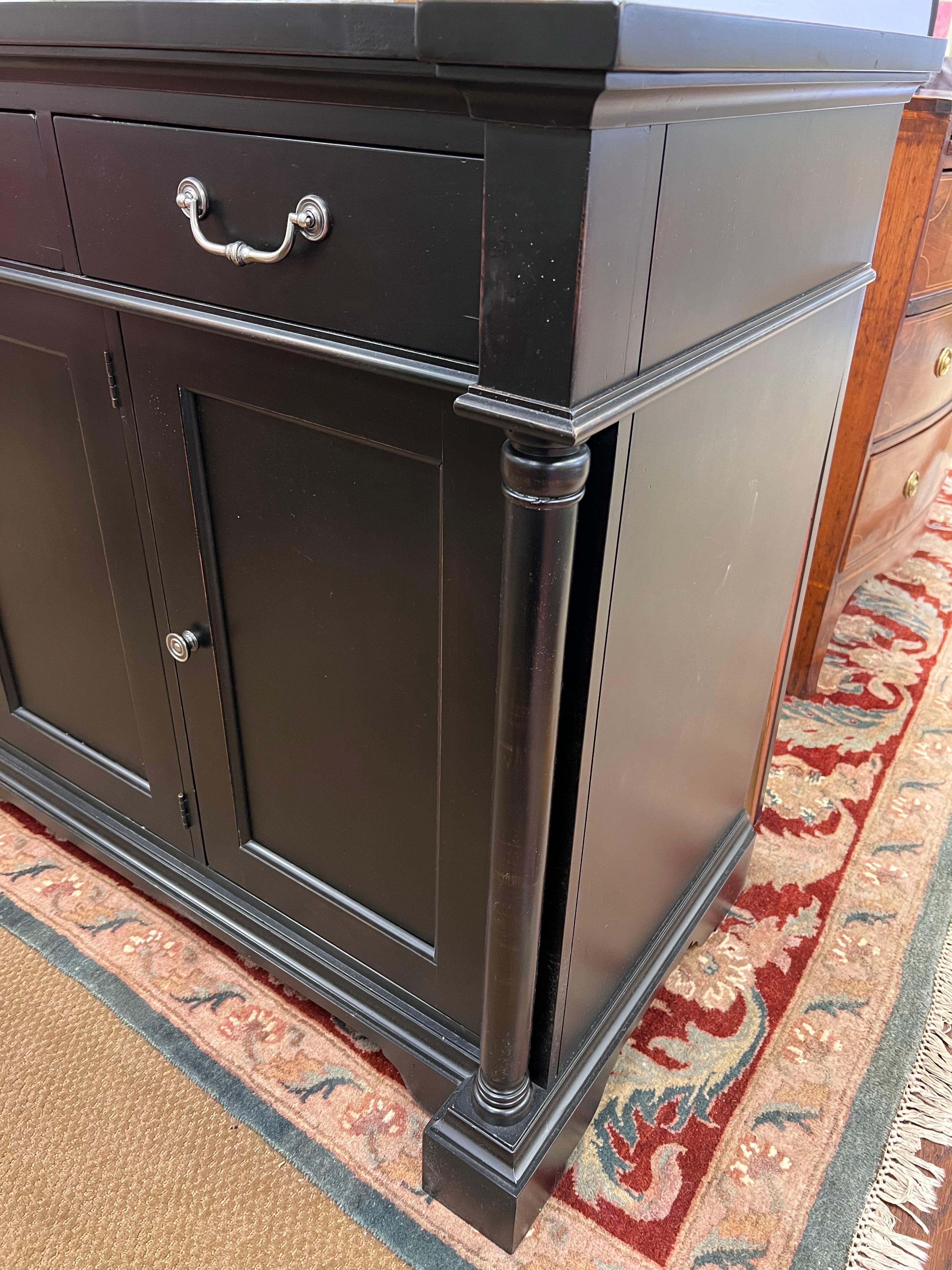 Hickory White Signed Black Ebonized Sideboard Credenza Cabinet In Good Condition In West Hartford, CT