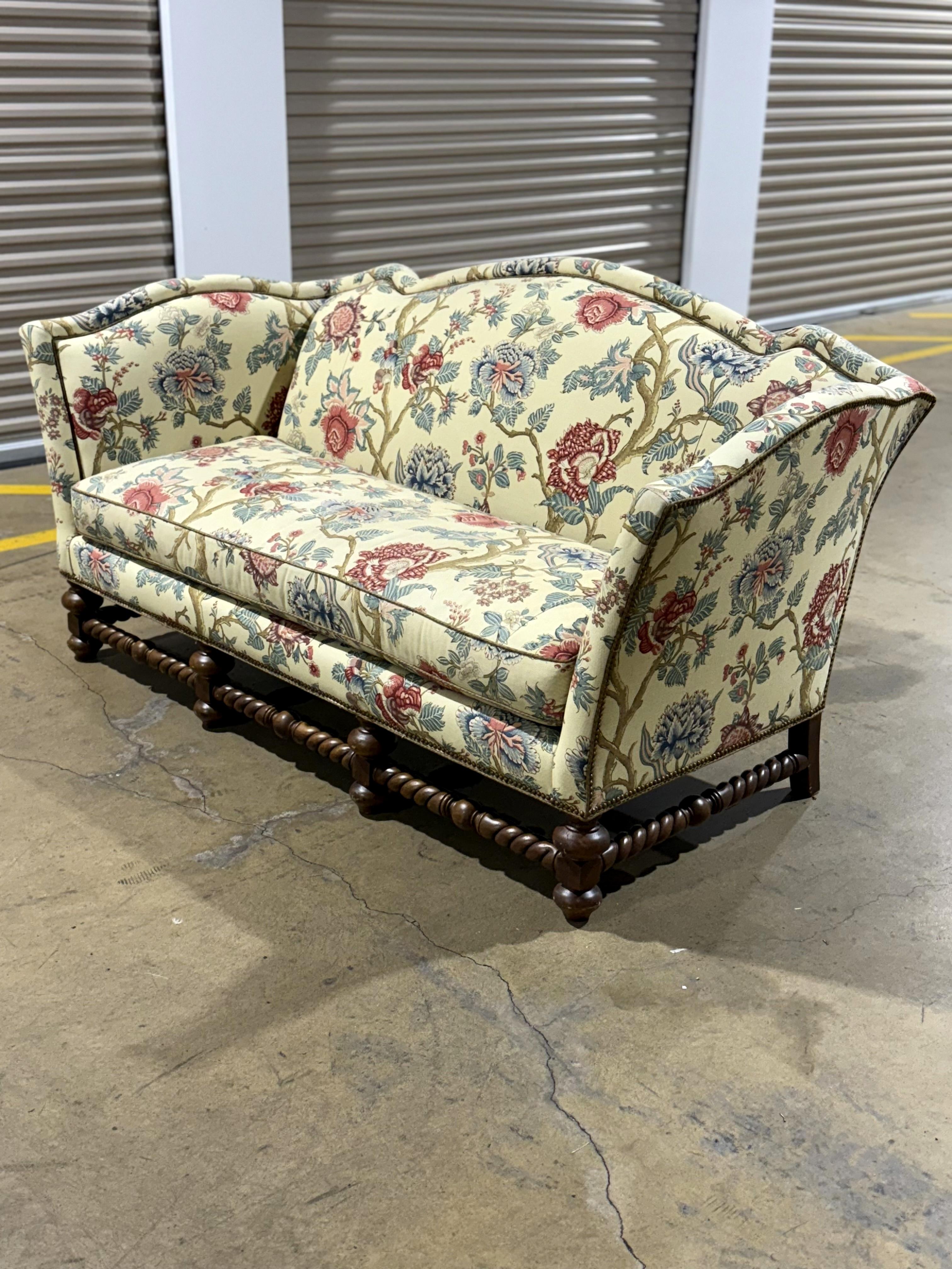 Hickory White Sofa Sofagarnitur (Colonial Revival) im Angebot