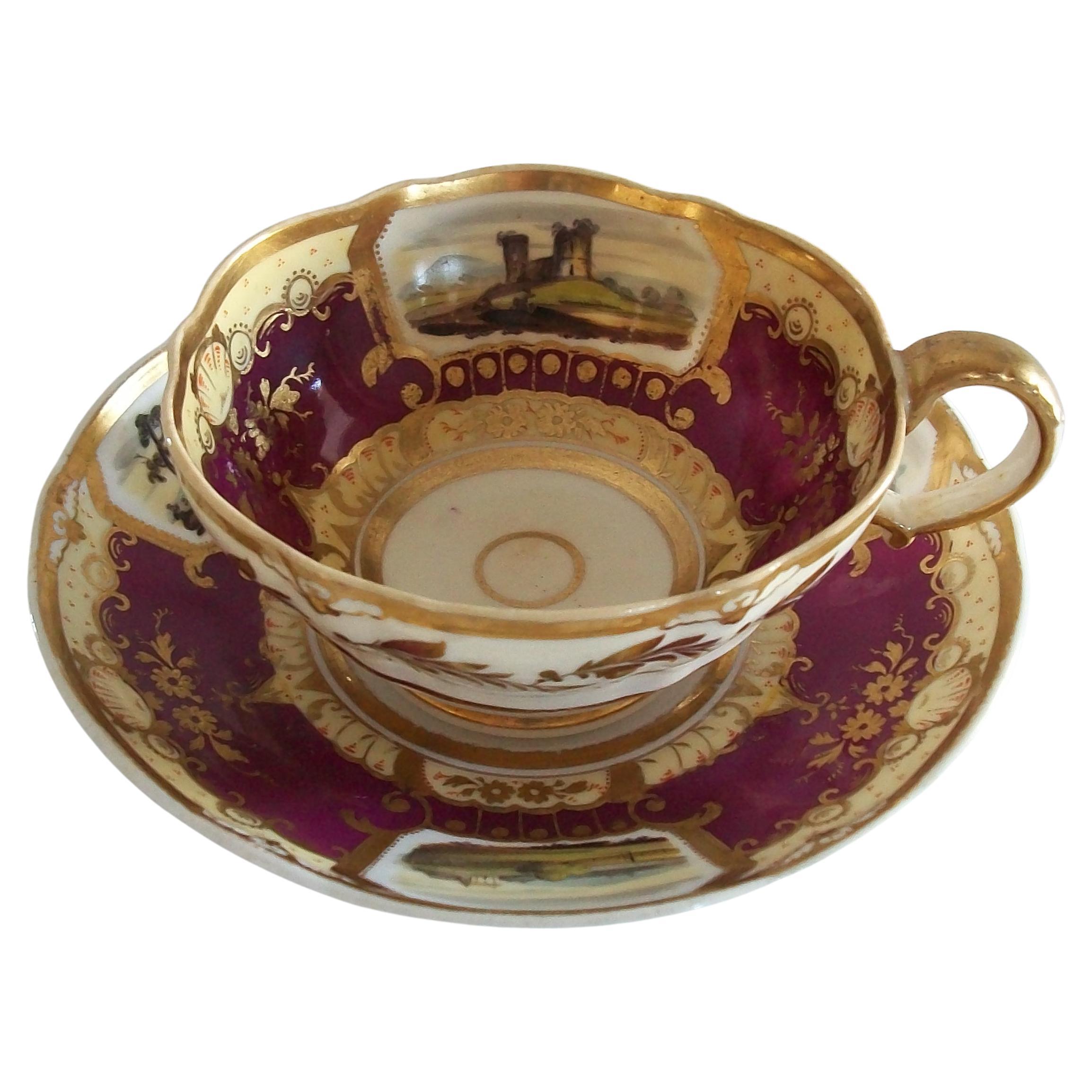 HICKS & MEIGH - Tasse à thé et soucoupe anciennes peintes à la main et dorées - K.K. - Vers 1820