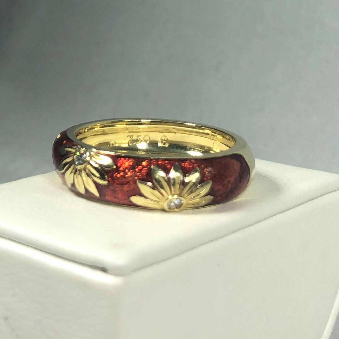Hidalgo 18 Karat Enamel and Diamond Sunflower Stacking Ring In Excellent Condition In Mansfield, OH