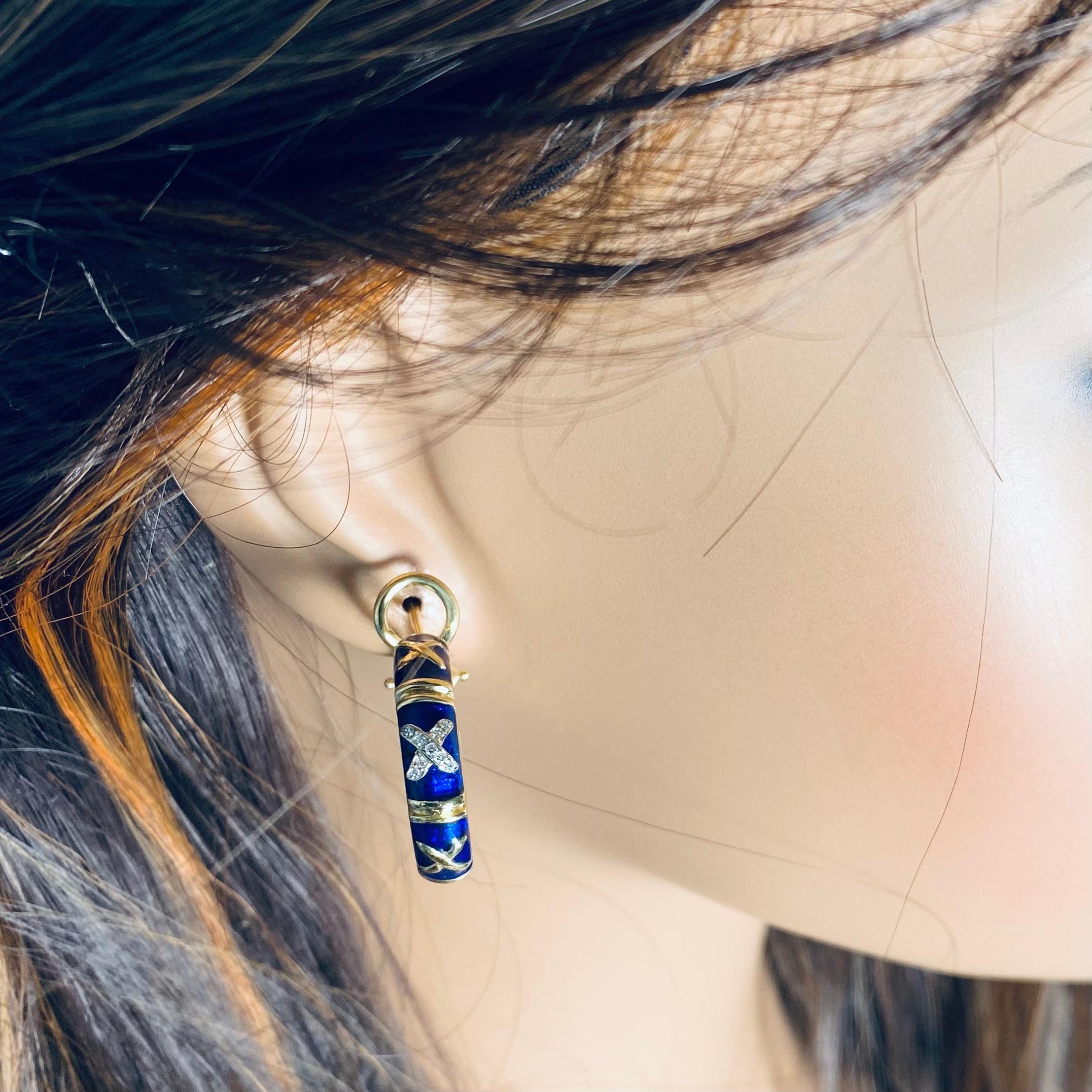 Hidalgo 18K Gold Diamond Enamel Hoop Earrings In Good Condition In New York, NY