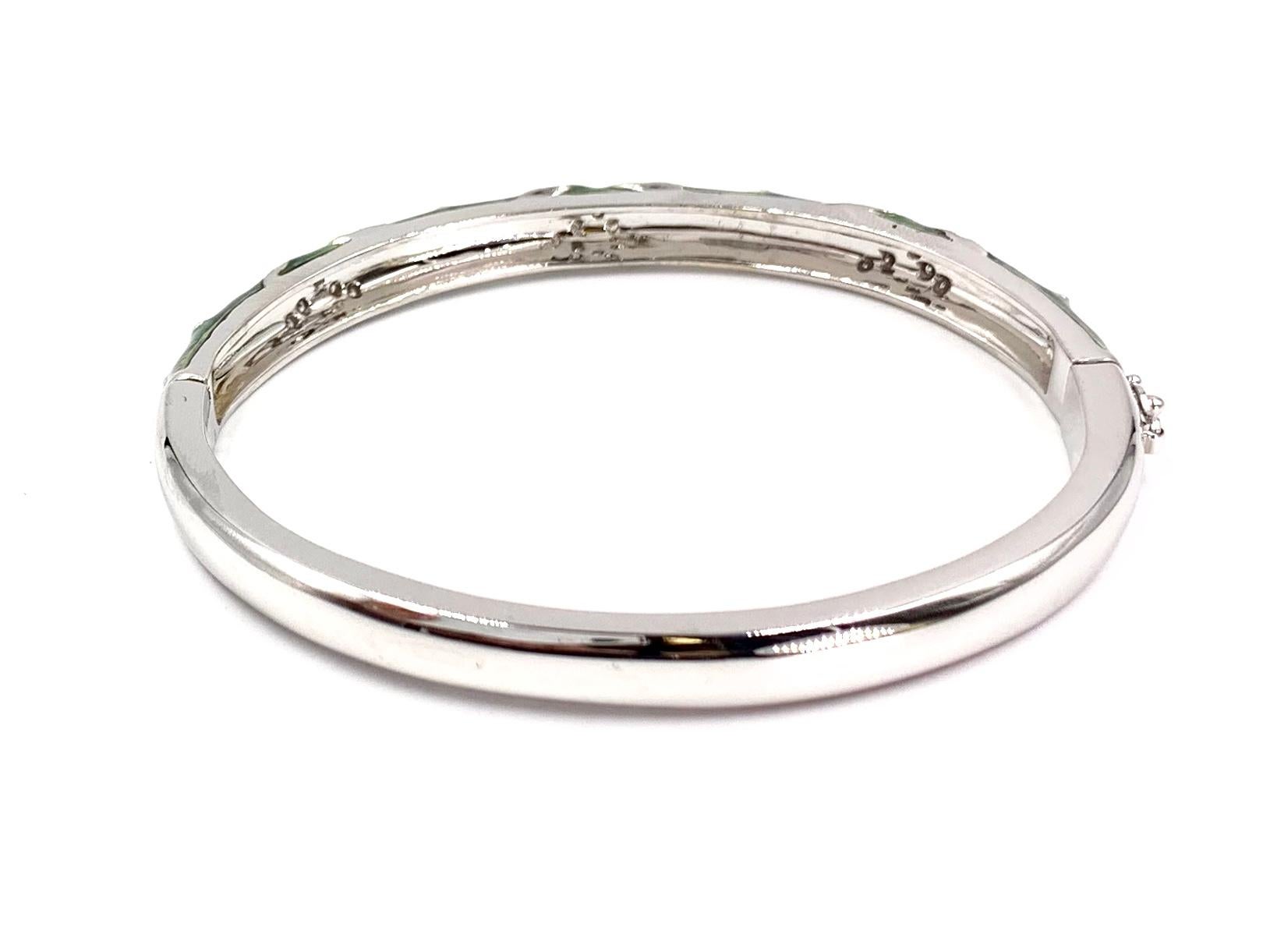 Round Cut Hidalgo 18 Karat White Gold Light Green Enamel and Diamond Bangle Bracelet For Sale