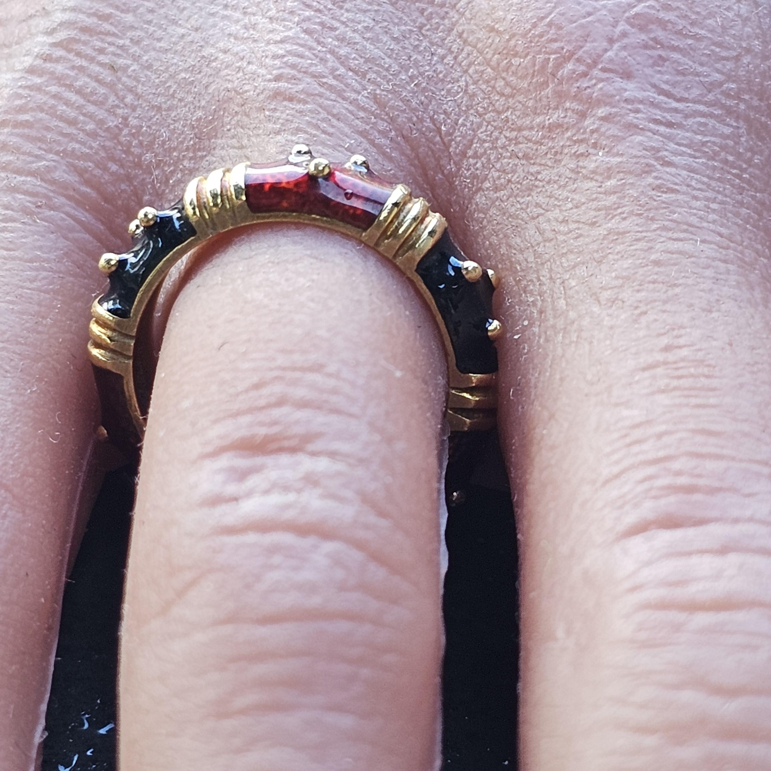 Hidalgo bague en or jaune 18k rouge émail noir points perles sz 6.5 6mm en vente 1