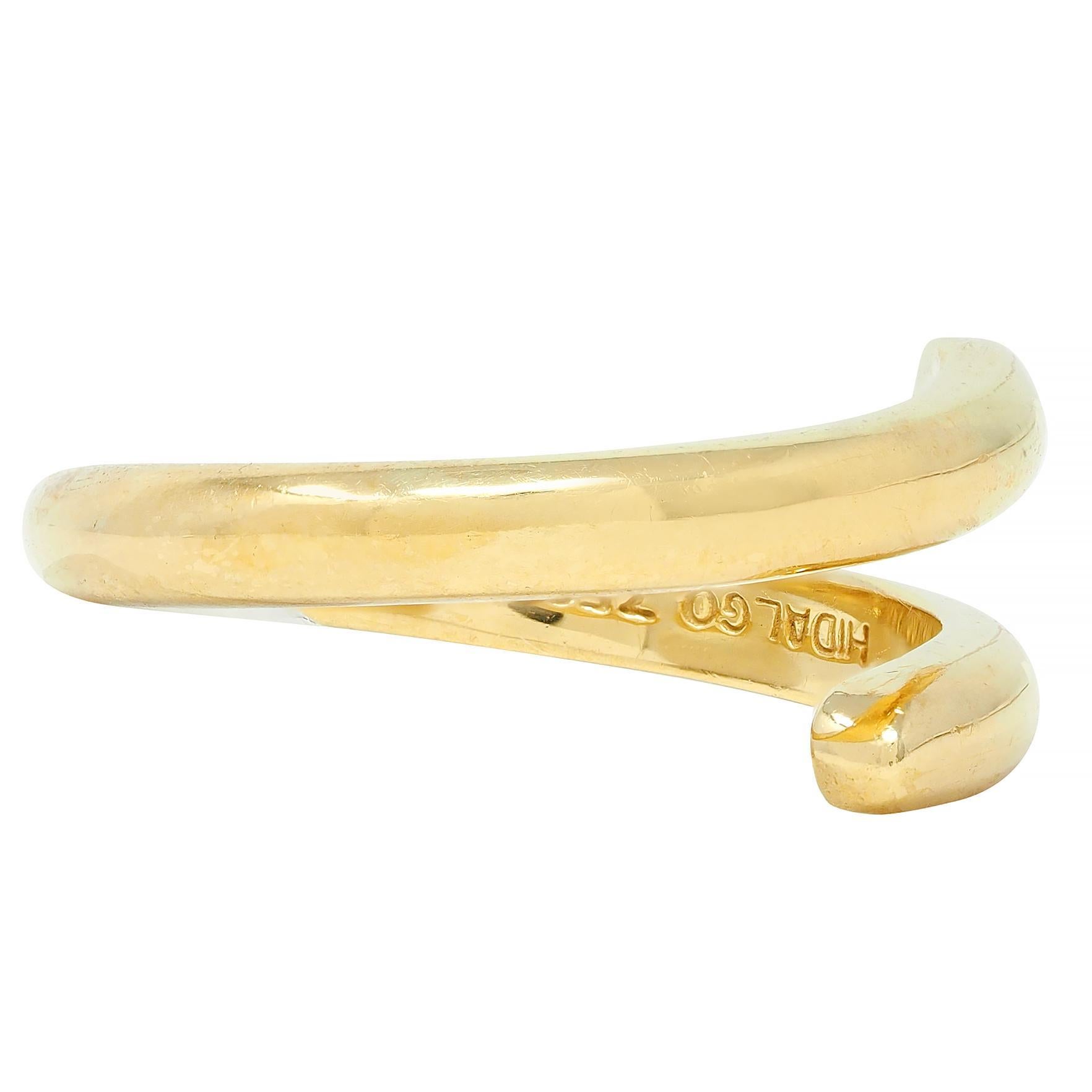 Women's or Men's Hidalgo 1990's 18 Karat Yellow Gold Vintage Bypass Band Ring