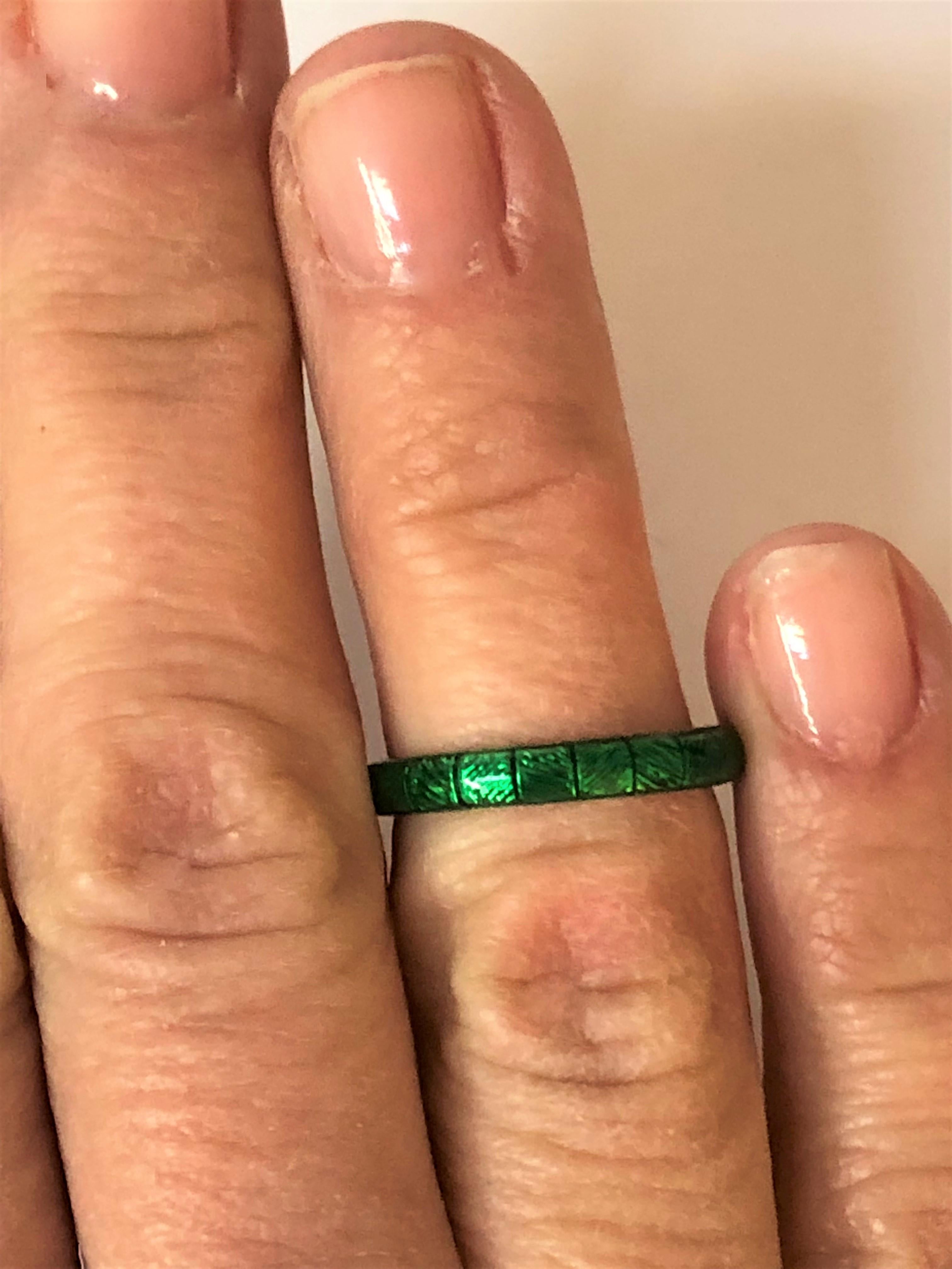 Grüner Emaille-Ring von Hidalgo im Zustand „Neu“ in Cincinnati, OH