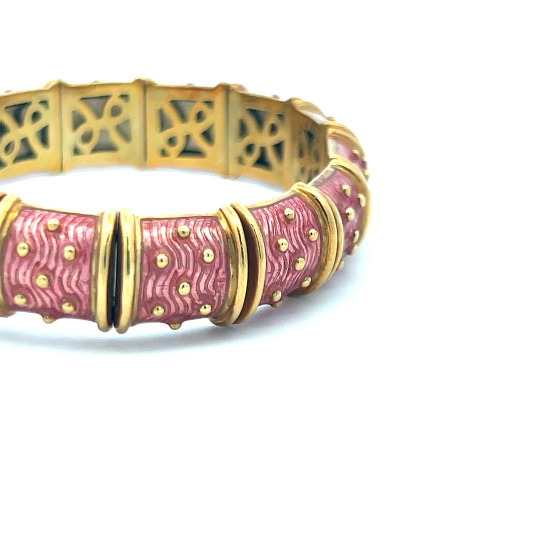 Hidalgo, bracelet jonc vintage en or jaune 18 carats et émail rose, 71,80 grammes en vente 4