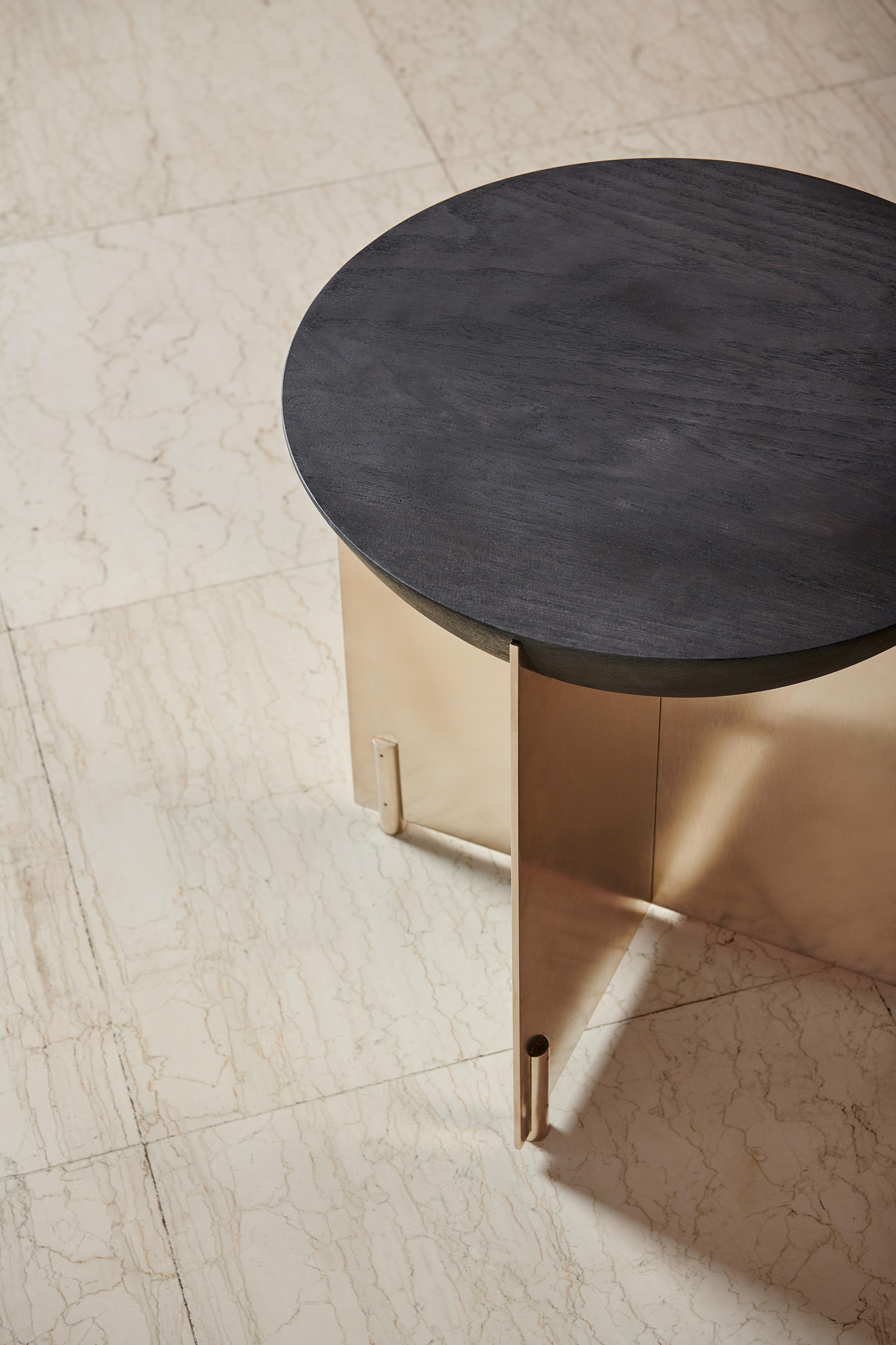 An extraordinary furniture piece.
A designer masterpiece.

Make room for a piece of functional art in your space. Discover the HIDDE oval-shaped stool that brings style to every room. Every one of our majestic stools has been handcrafted by various