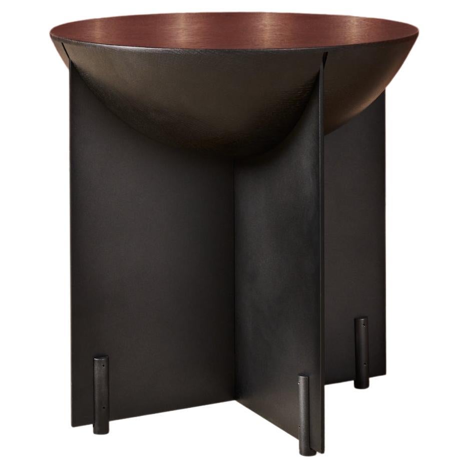 Hidde' s Majestic Stool - 33 "Thirtythree". Powdercoat & Stained Oak Composition