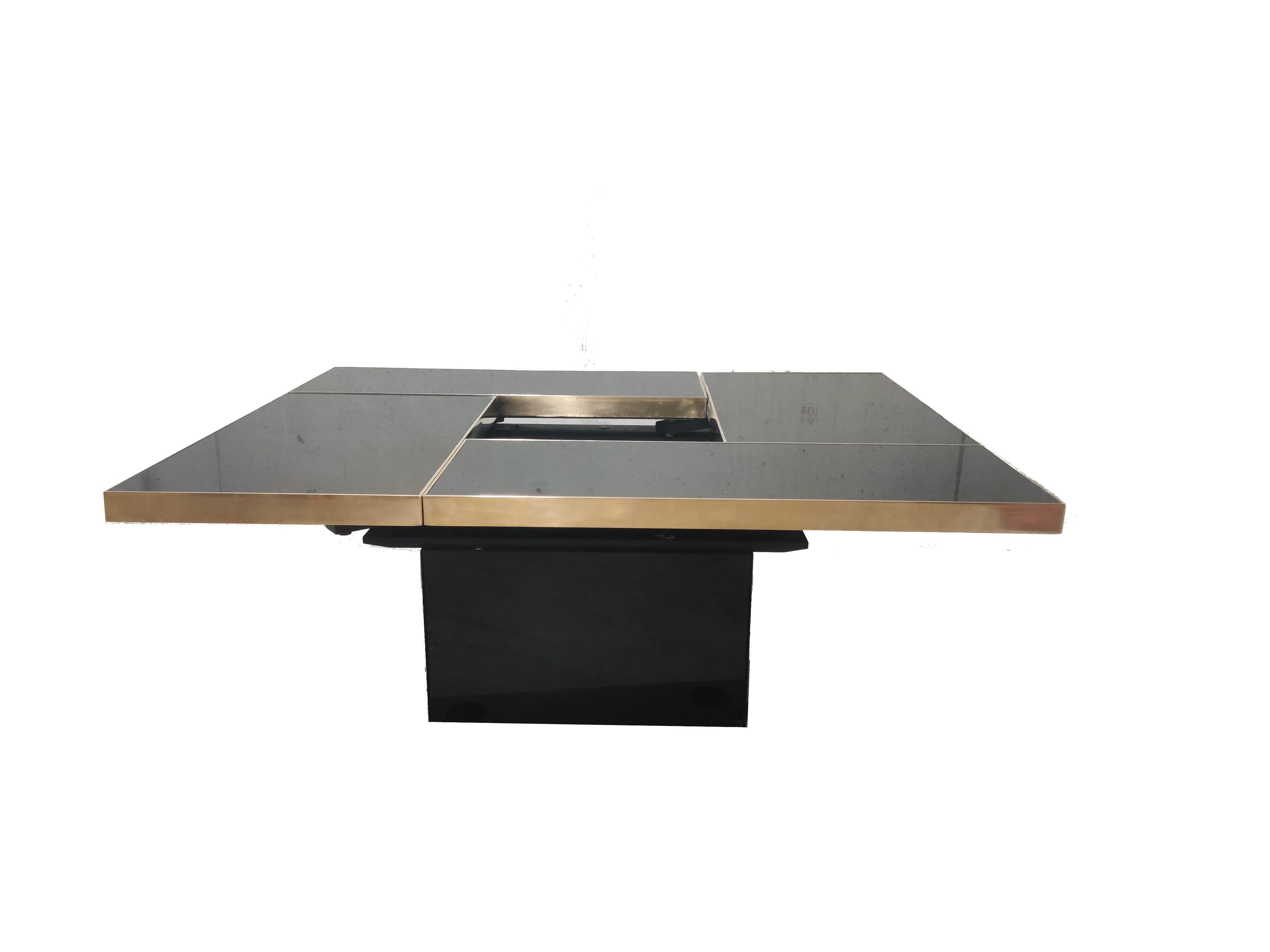 Laiton Table basse de bar Hidden par Willy Rizzo, 1970