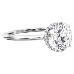 Versteckter Halo-Diamant-Verlobungsring