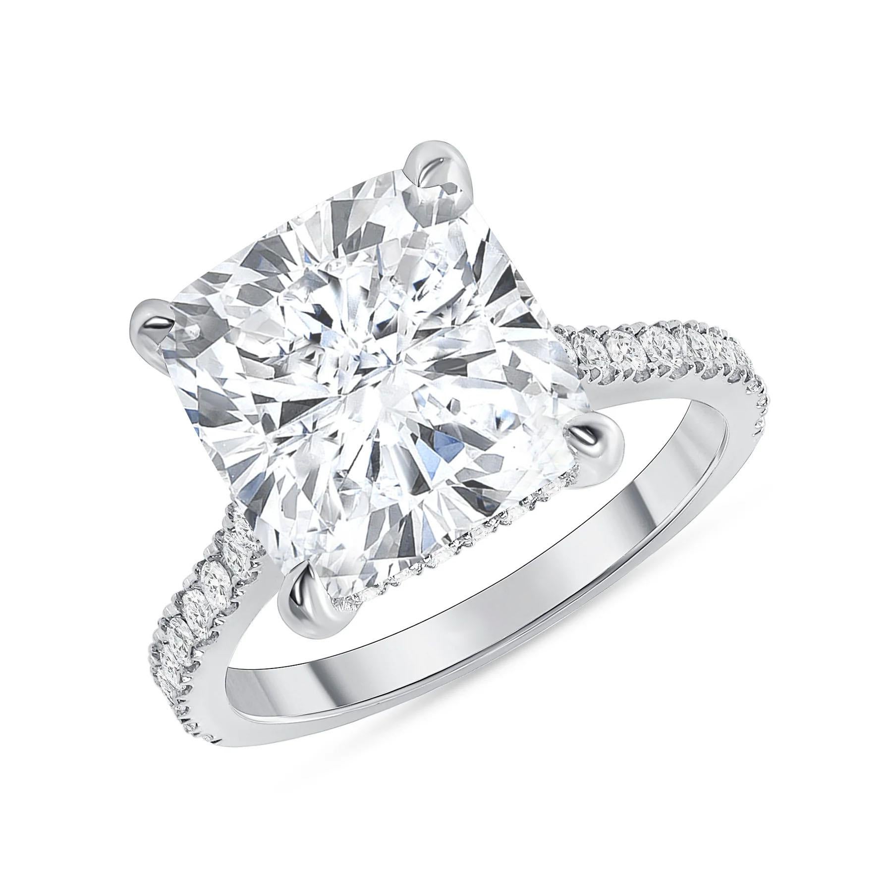 For Sale:  Radiant Cut Diamond 18K Gold Pave Band Solitaire Ring 3