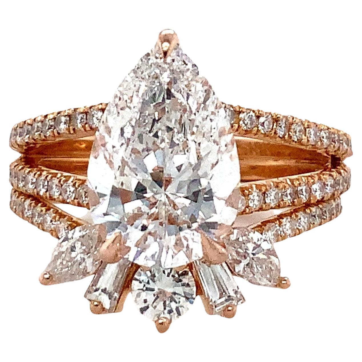 Hidden Halo Stunning 3 Pc Gia Certified Pear Shape Diamond Wedding Set in 18kt For Sale