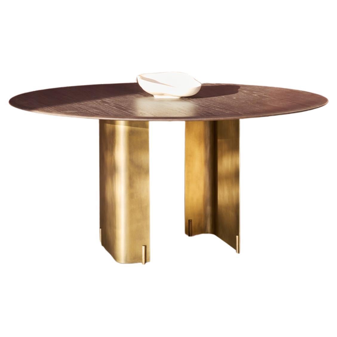Hidde's Dining Table - 69 "Sixtynine"-  Wooden Oak Top & Brass Legs DIA 1600 mm 