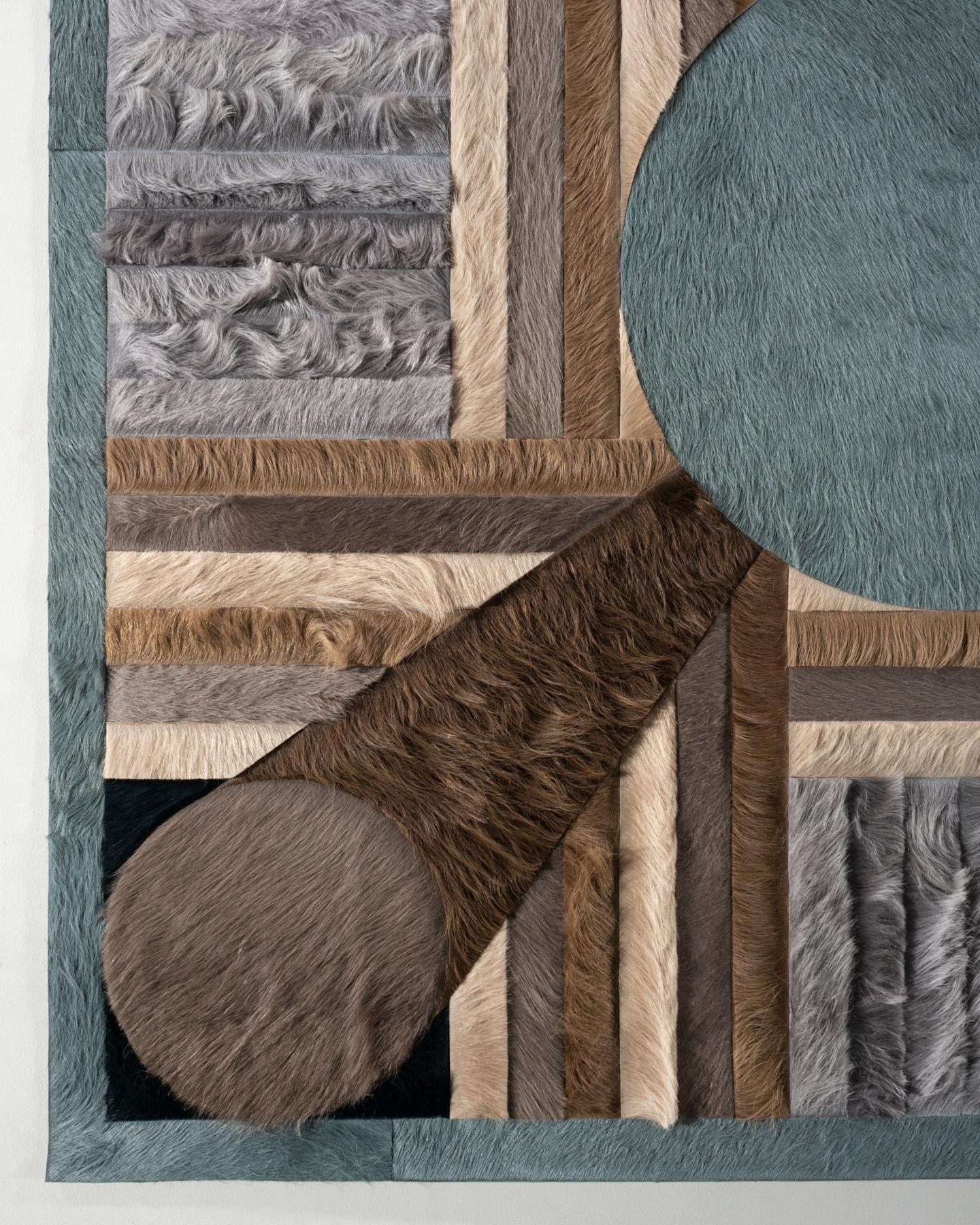 XXI secolo e contemporaneo Tappeto Hide di Douglas Friedman (12ft x 10ft) in vendita