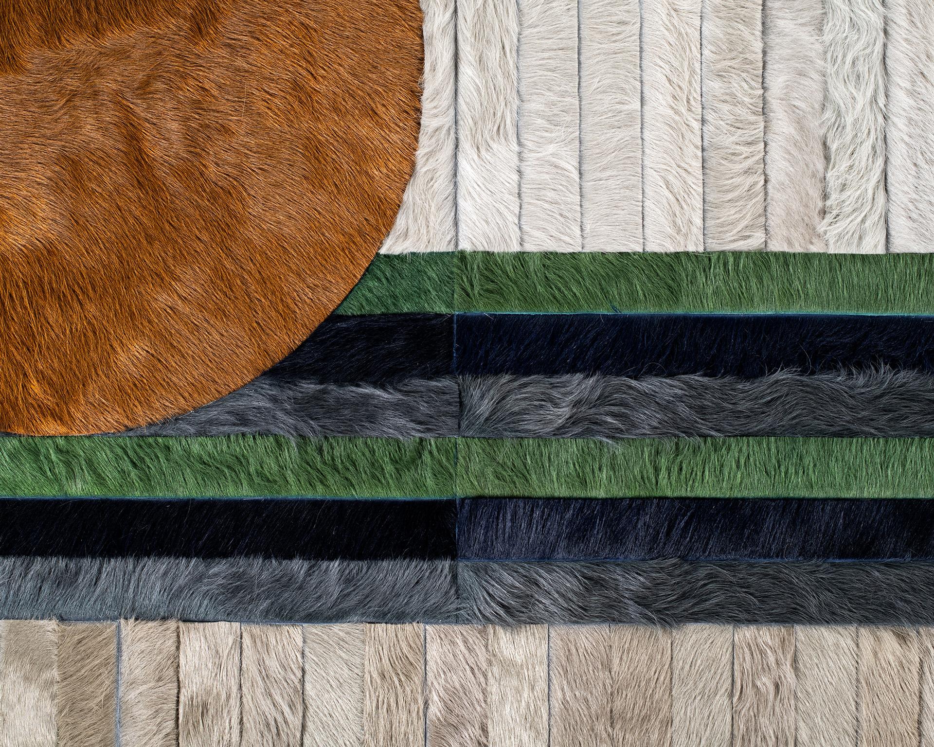 Américain Tapis Hide par Douglas Friedman (13ft 6in x 11ft 6in) en vente