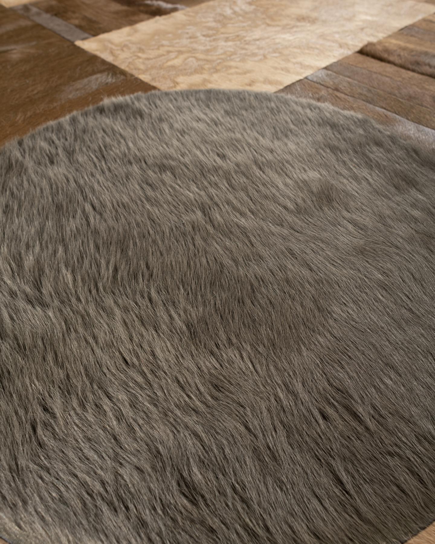 Americano Tappeto Hide di Douglas Friedman (15ft x 12ft) in vendita