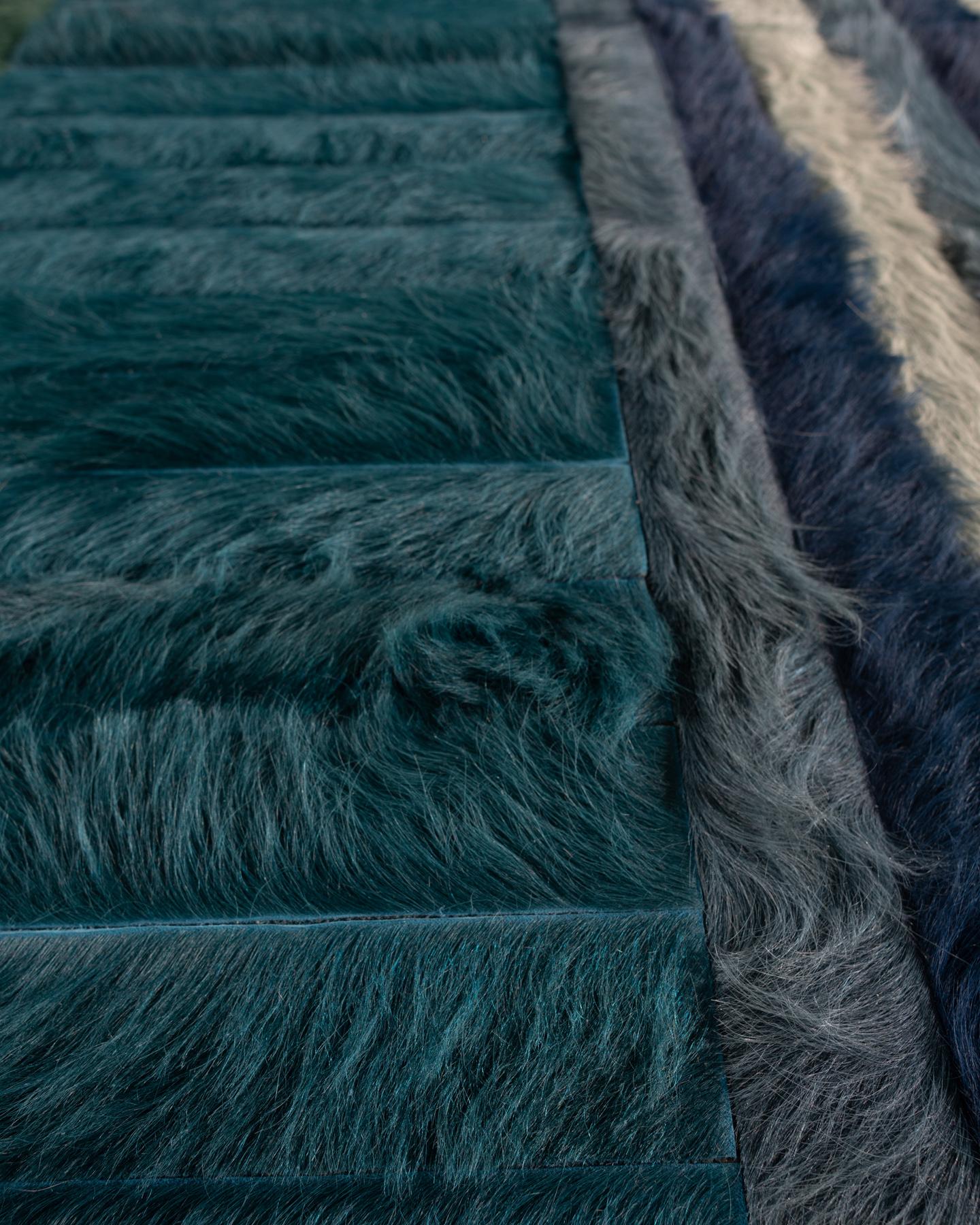 Américain Tapis Hide par I Douglas Friedman (16ft x 9ft) en vente