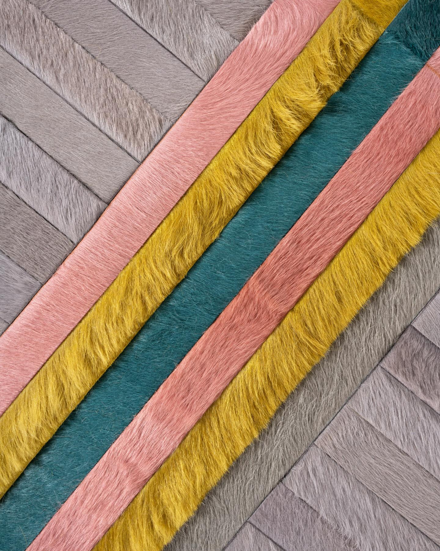 Tapis Hide par I Douglas Friedman (26ft x 15ft) en vente 6