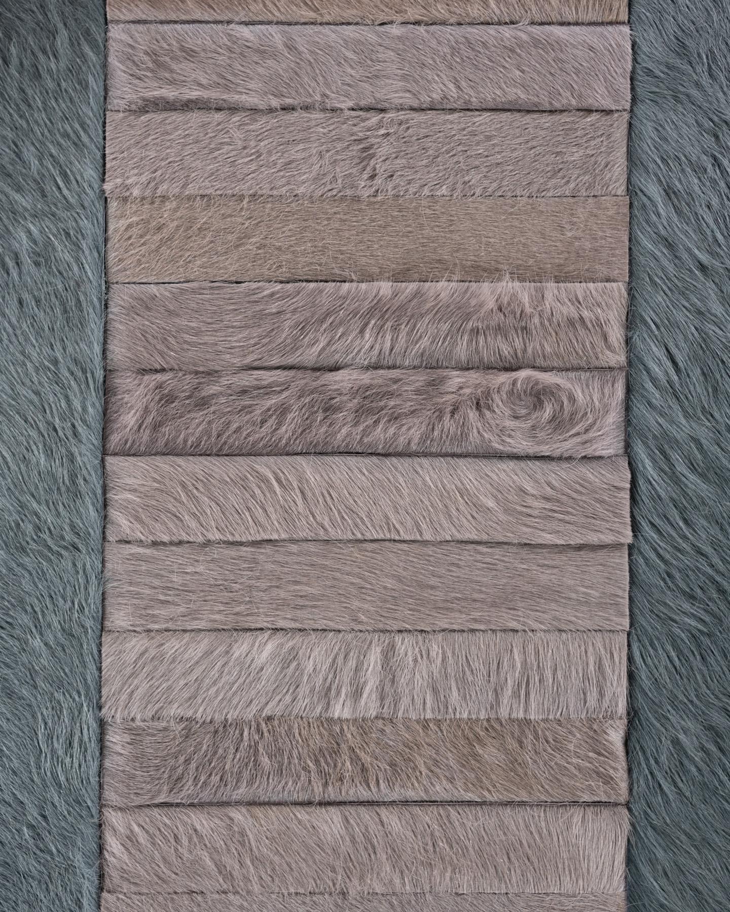 Tapis Hide par I Douglas Friedman (26ft x 15ft) en vente 7