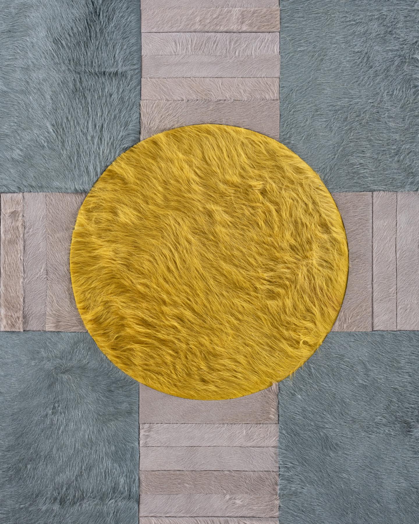 Tapis Hide par I Douglas Friedman (26ft x 15ft) en vente 1