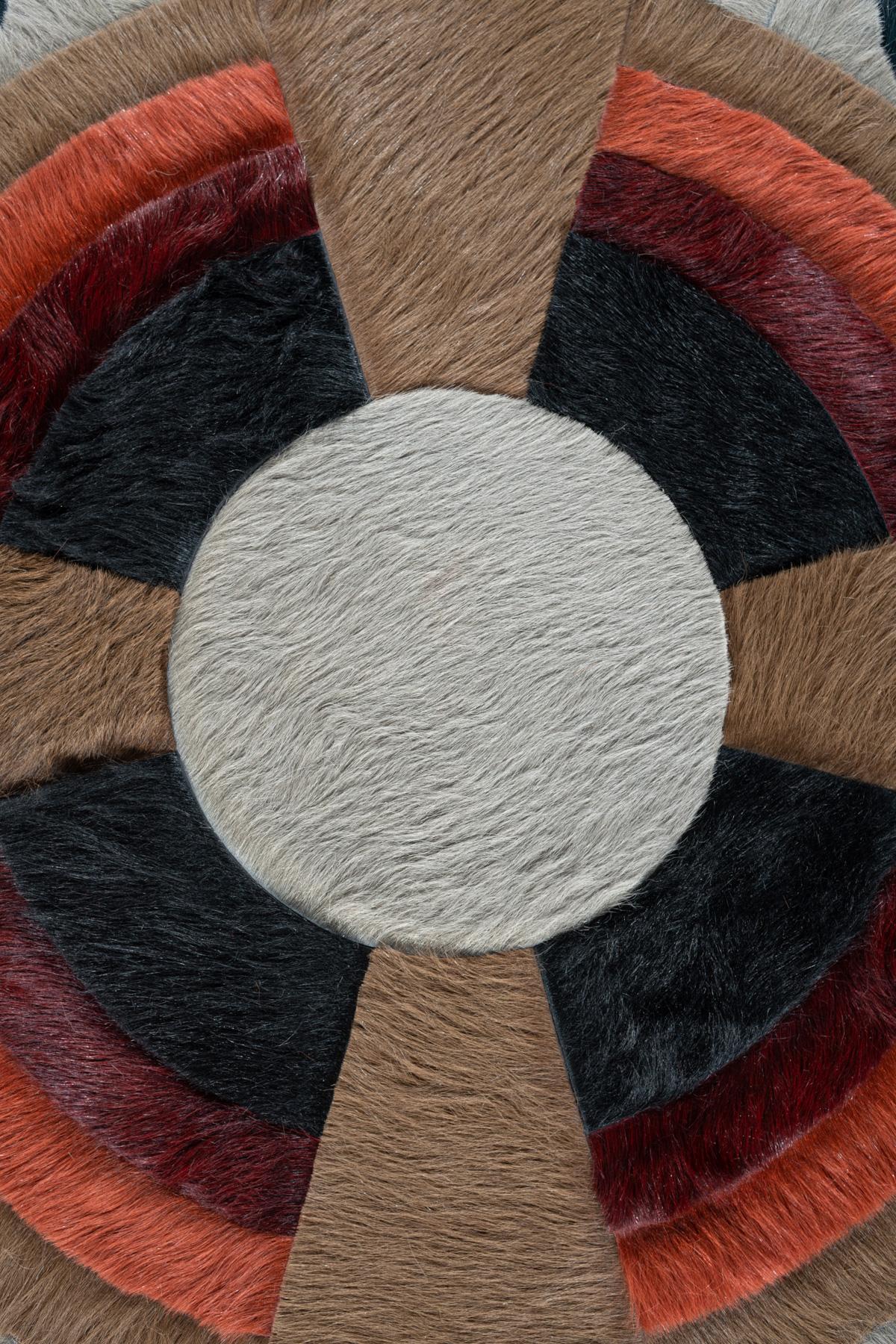 Organique Tapis Hide par I Douglas Friedman (5ft de diamètre) en vente