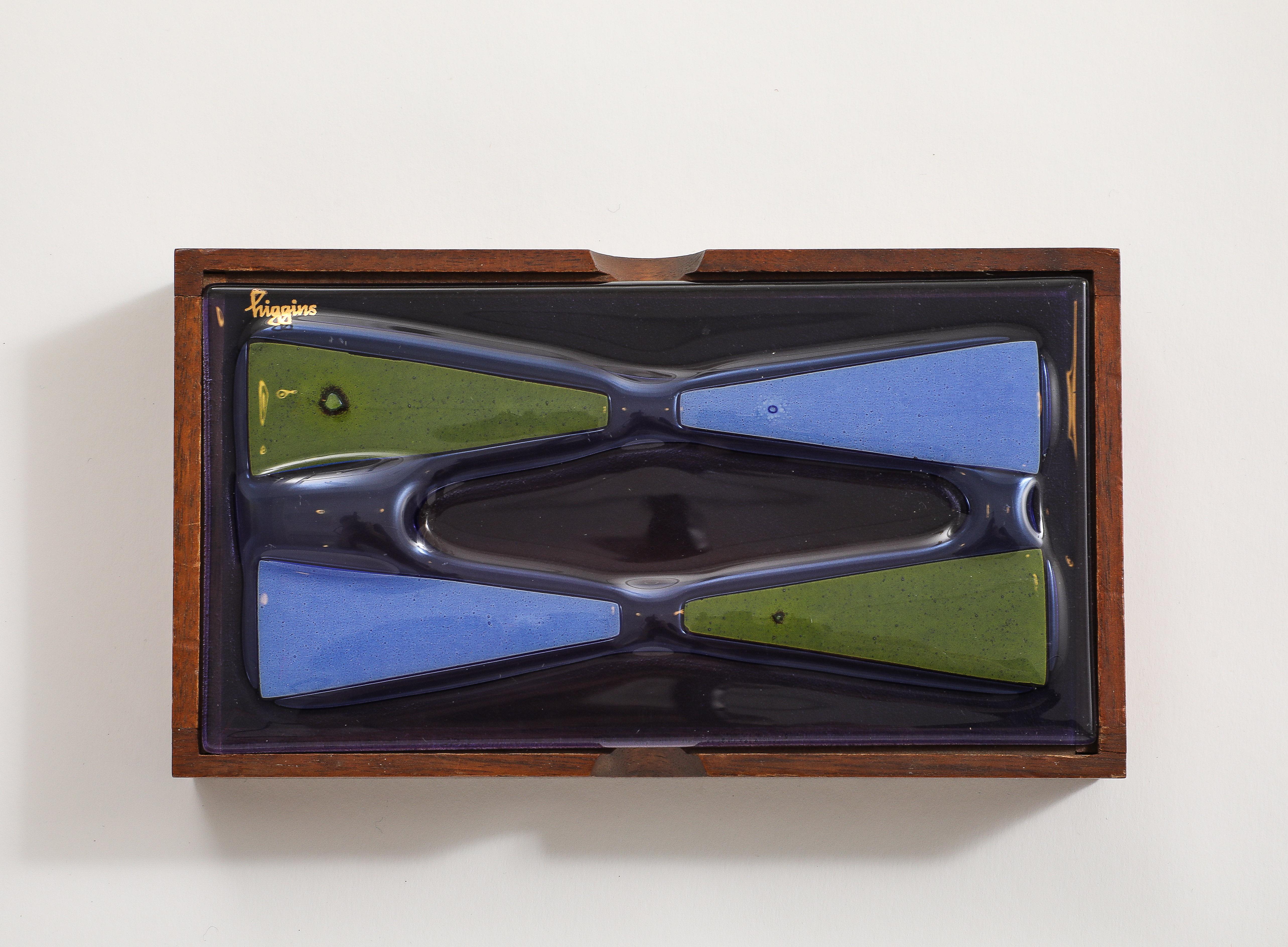 Higgins Violet/Green Art Glass Keepsake Box For Sale 1