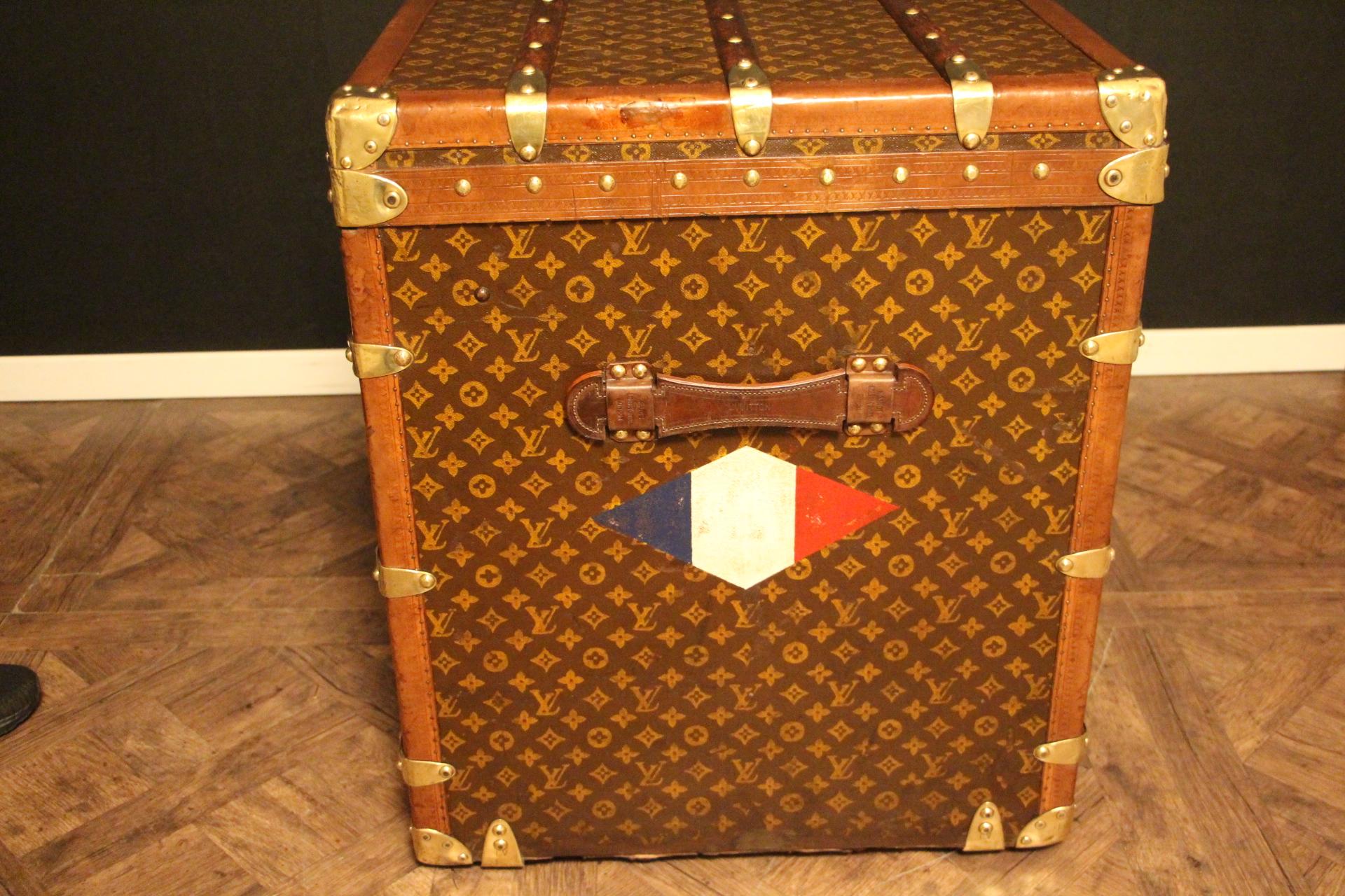 High 1920's Louis Vuitton Trunk in Monogram, Louis Vuitton Steamer Trunk 4