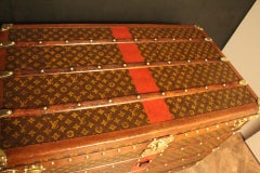 High 1920's Louis Vuitton Trunk in Monogram, Louis Vuitton Steamer Trunk