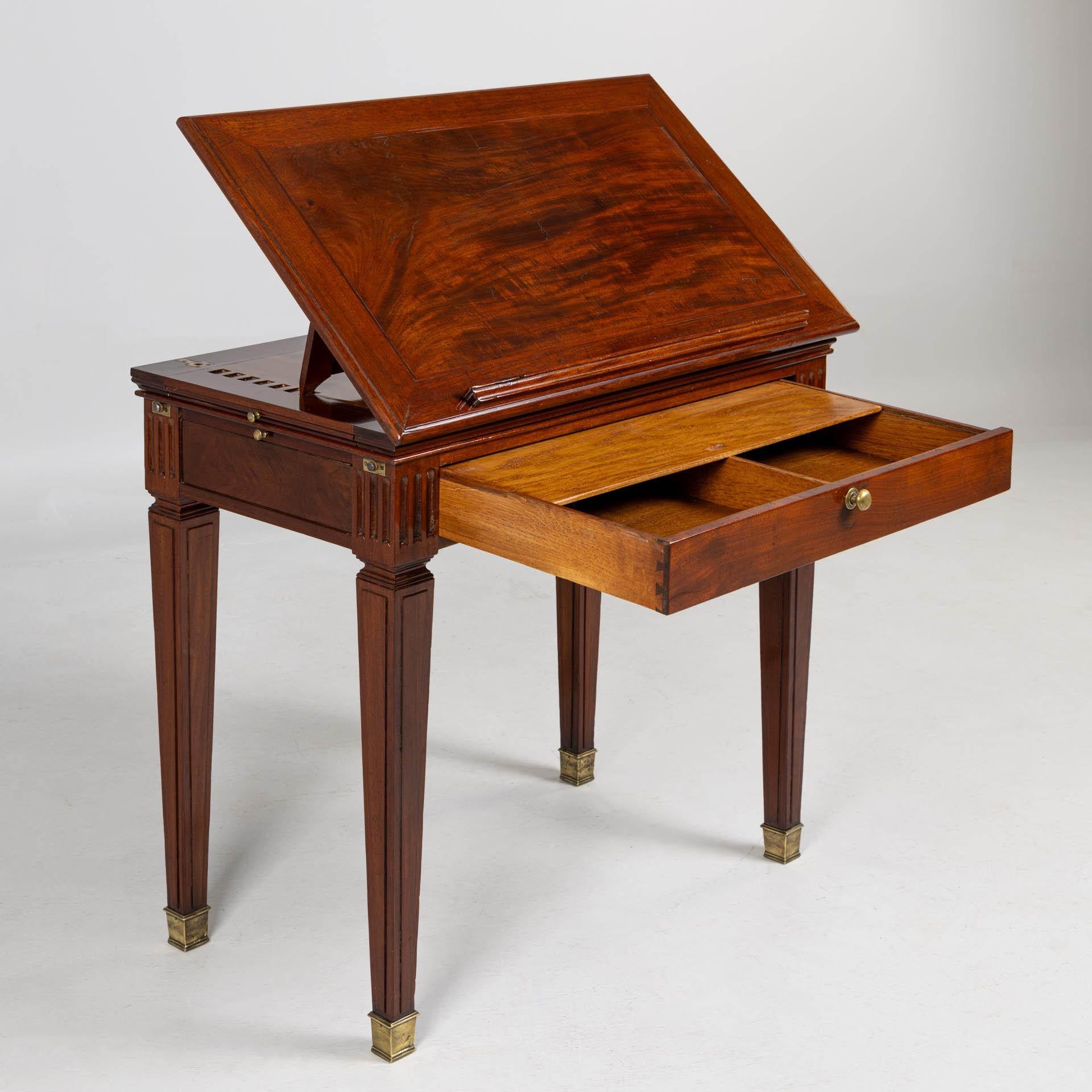High Adjustable Architect's Desk, Writing Desk, circa 1800 In Good Condition For Sale In Greven, DE