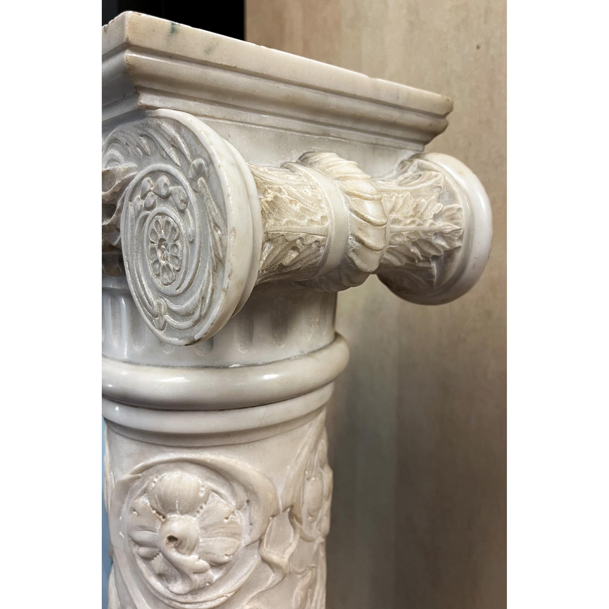 19th Century High and Low Relief White Marble Pedestal with Floral and Animal Details For Sale