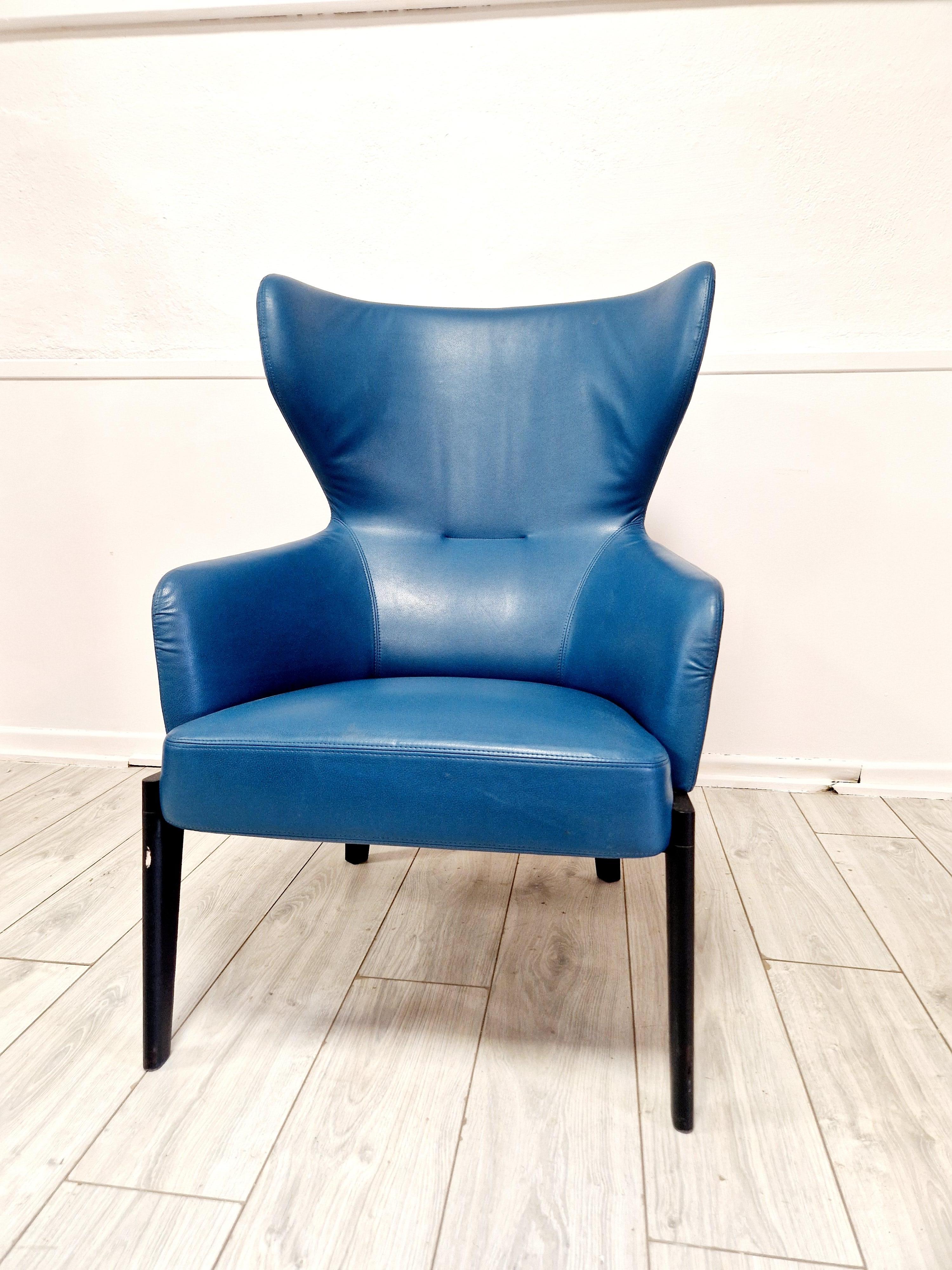 Rodolfo Dordoni High back Blue Leather Armchair For Sale 4
