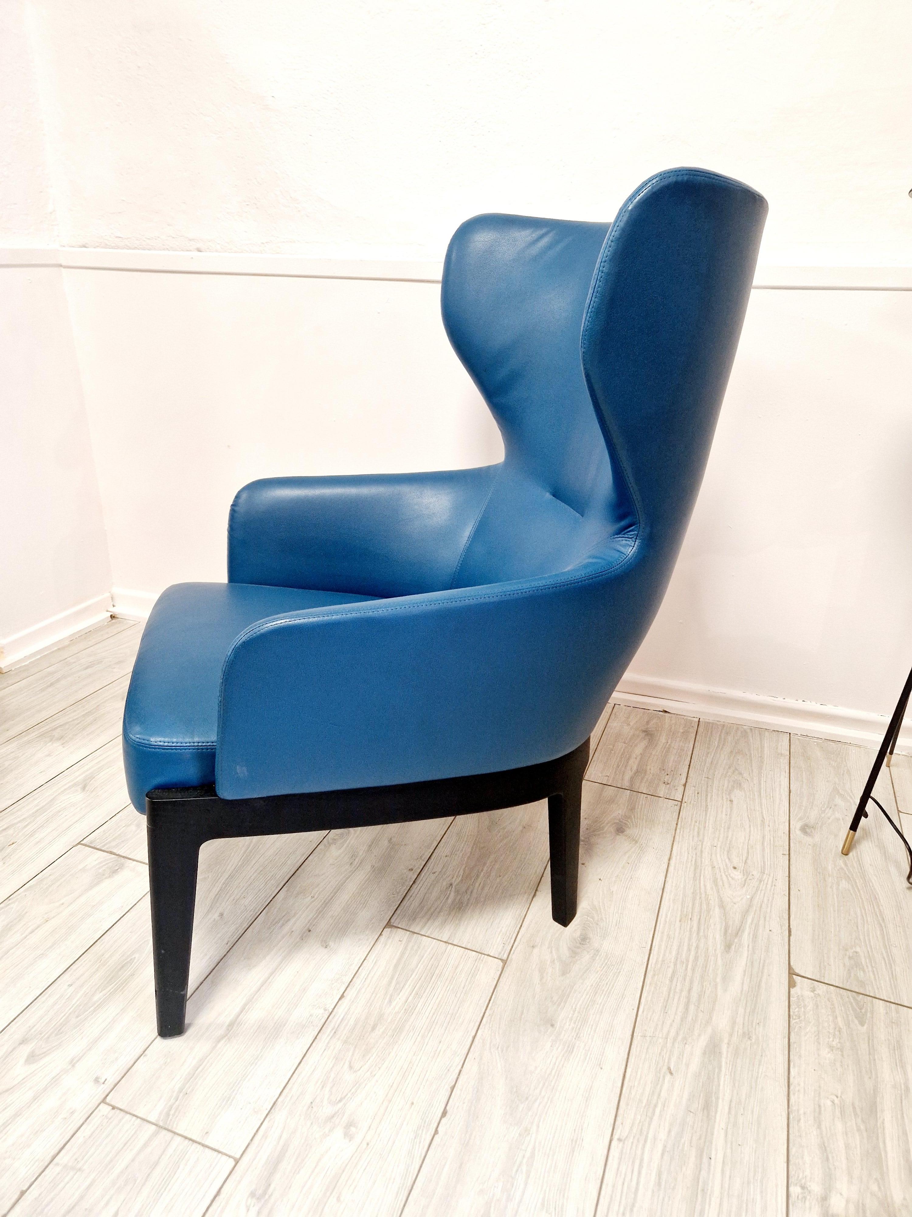 Contemporary Rodolfo Dordoni High back Blue Leather Armchair For Sale